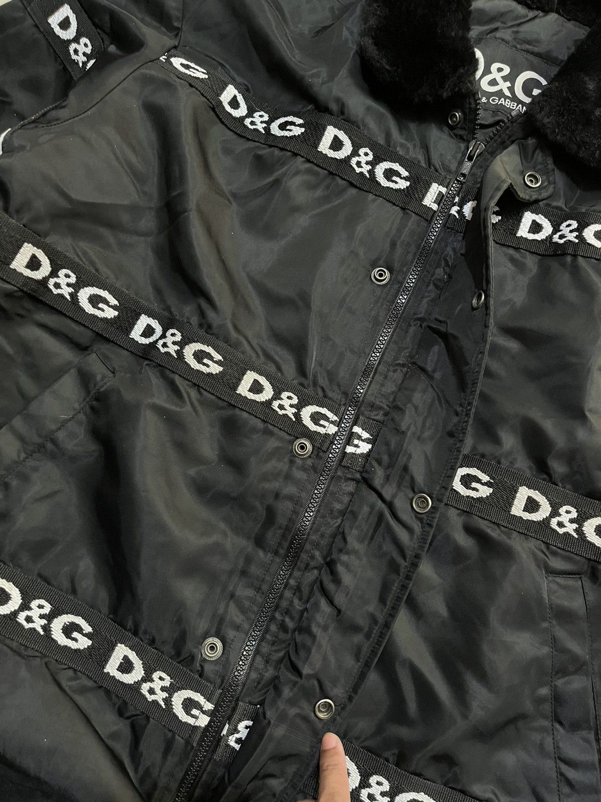 Dolce & Gabbana VINTAGE WRAP AROUND DOLCE & GABBANA PUFFER JACKET FUR NECK Size US L / EU 52-54 / 3 - 4 Thumbnail