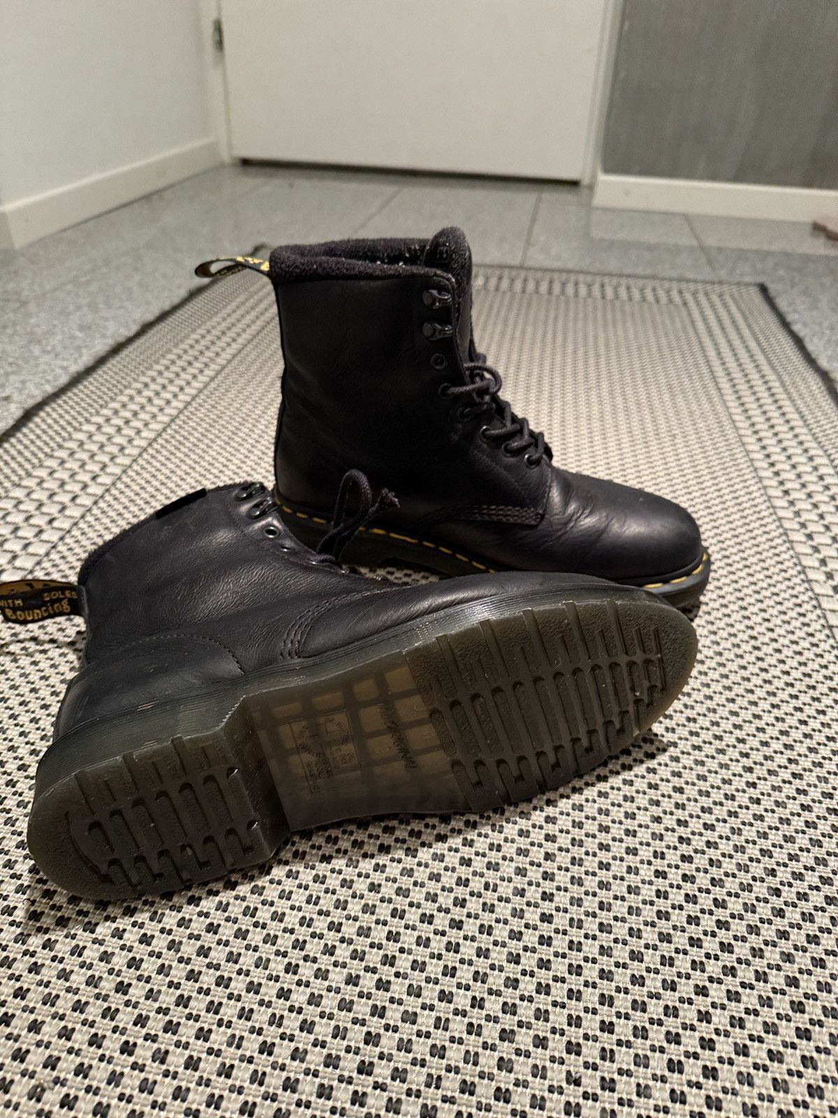 Dr. Martens Dr. Martens 1460 PASCAL VALOR WP UNISEX Lace-up ankle boots Size US 10 / EU 43 - 2 Thumbnail