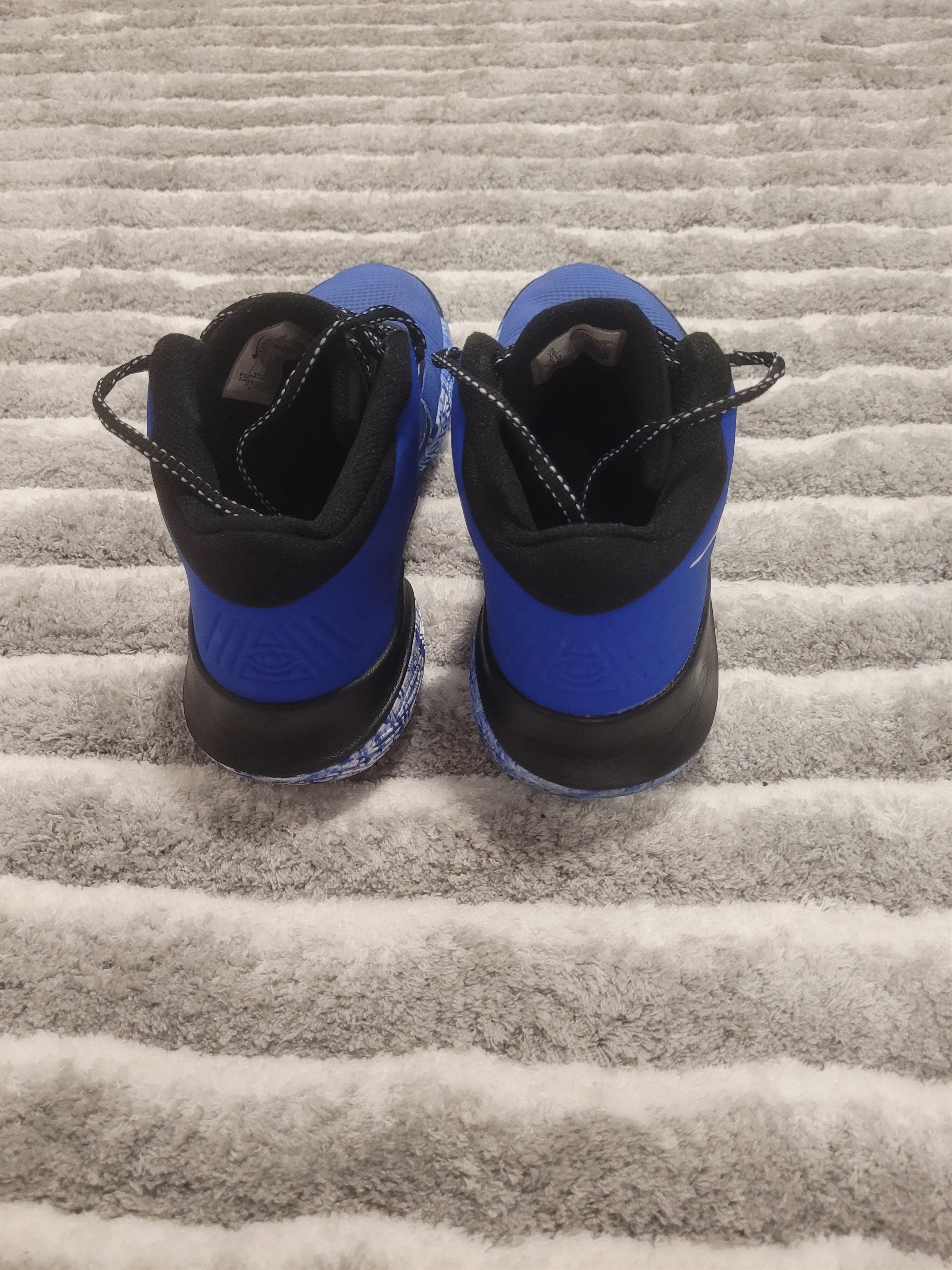 Nike Kyrie Flytrap IV Racer Blue/Aluminum-Black Size US 10 / EU 43 - 4 Thumbnail
