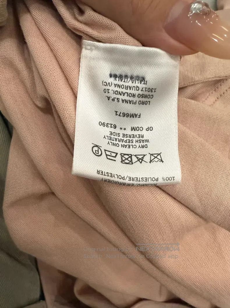 Loro Piana Loro Piana Short-Sleeve Heart Logo Size M / US 6-8 / IT 42-44 - 5 Thumbnail