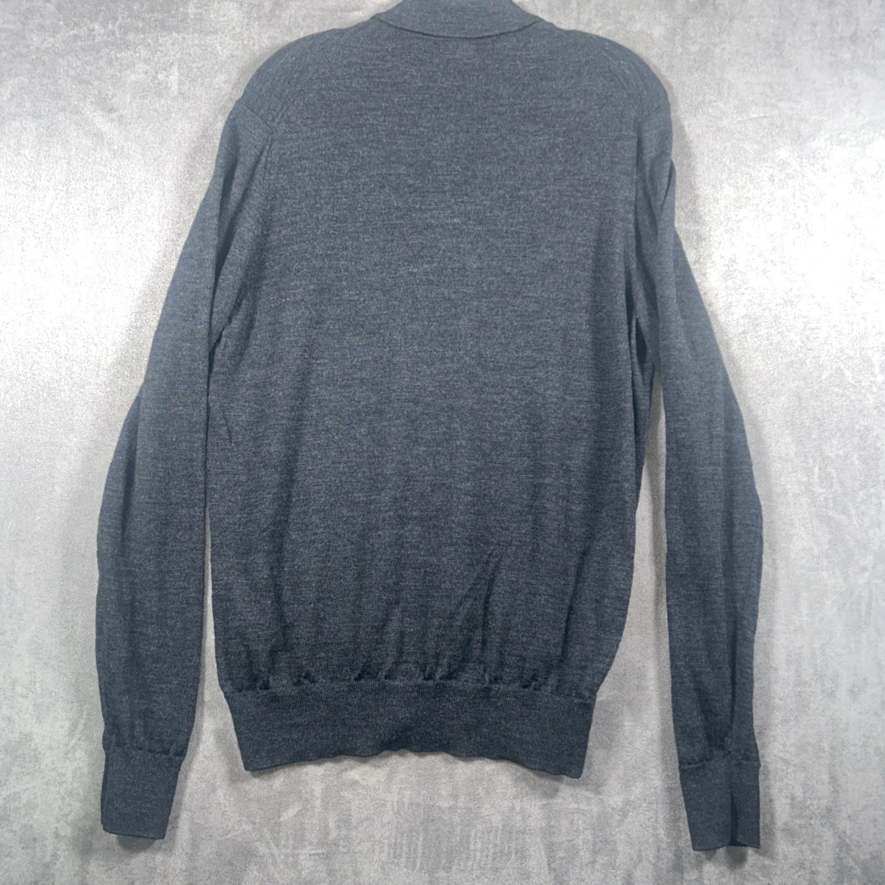 Uniqlo Uniqlo Sweater Mens Size M Charcoal Wool Knit Long Sleeve Collared Pullover All Seasons Casual Popular 100% Wool Knit Size US M / EU 48-50 / 2 - 7 Thumbnail
