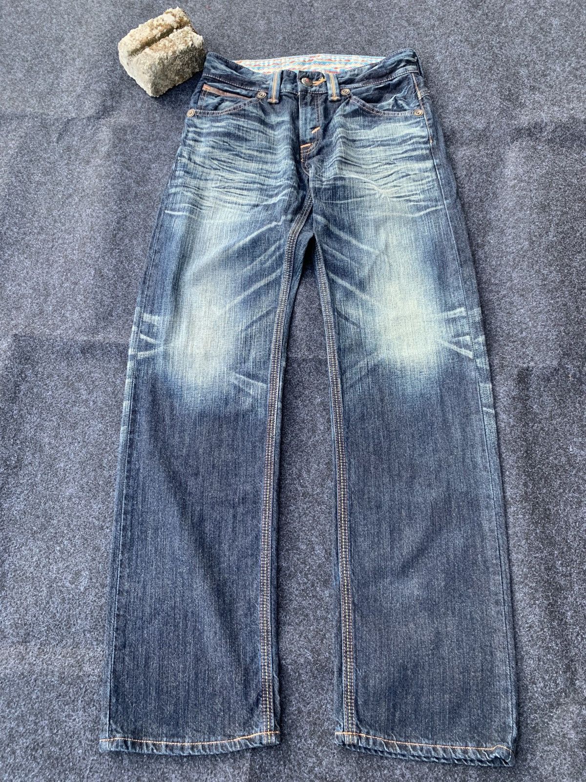 Edwin Edwin exclusive vintage xv nice faded. Size US 30 / EU 46 - 1 Thumbnail