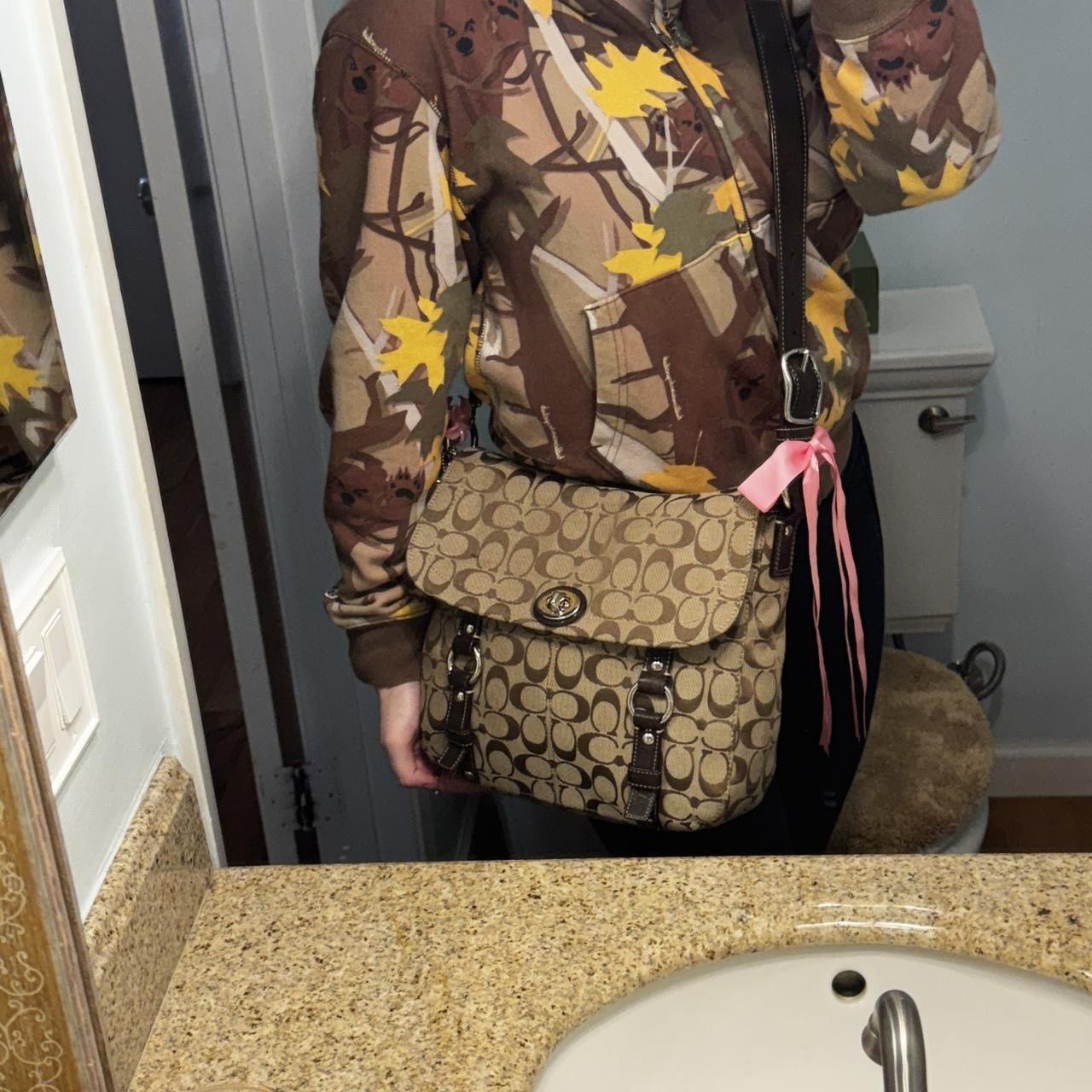 Coach Y2K Coach Monogramed Messenger Bag Size ONE SIZE - 8 Thumbnail
