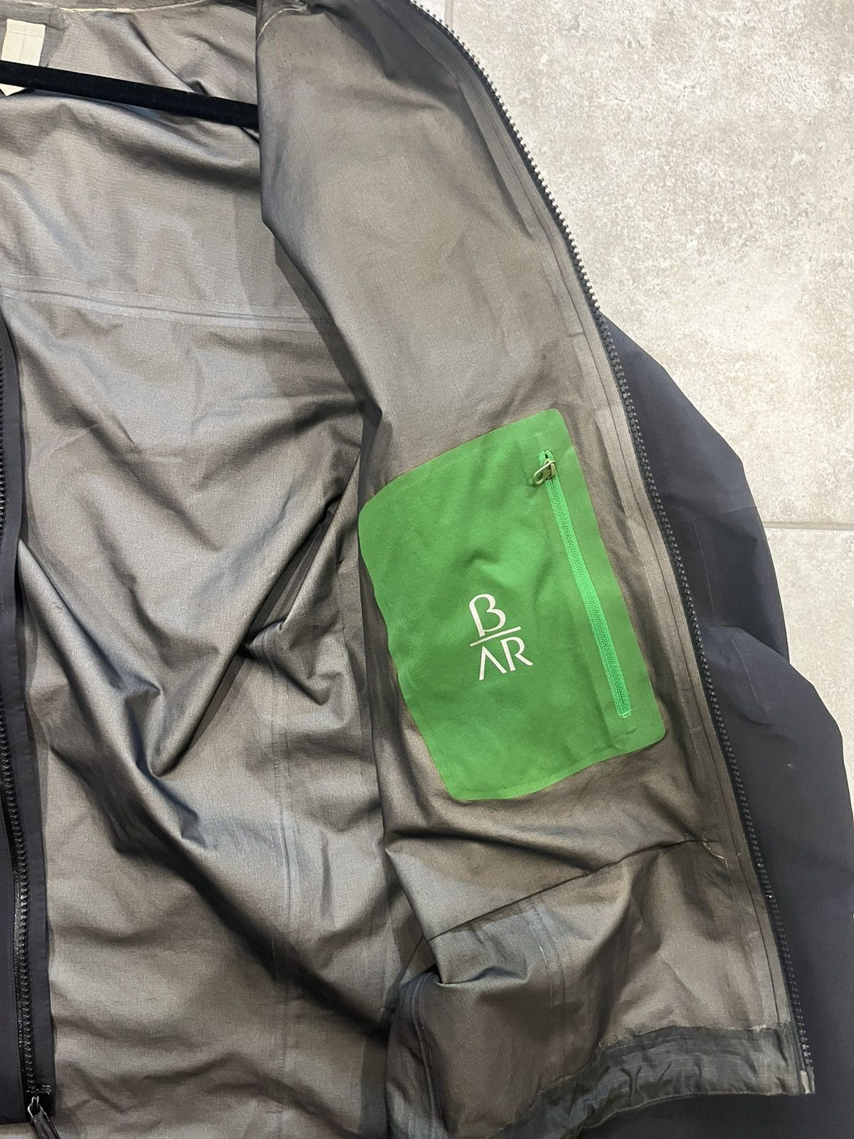 Arc'teryx Vintage Arcteryx Beta Ar Size US L / EU 52-54 / 3 - 5 Thumbnail