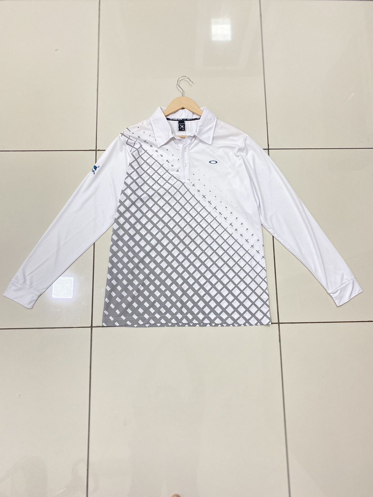 Japanese Brand × Oakley White and grey Oakley long sleeve golf polo shirt Size US XL / EU 56 / 4 - 7 Thumbnail