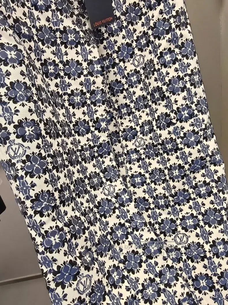 Louis Vuitton Louis Vuitton 24 blue flower-printed casual sport jeans Size 35" - 4 Thumbnail
