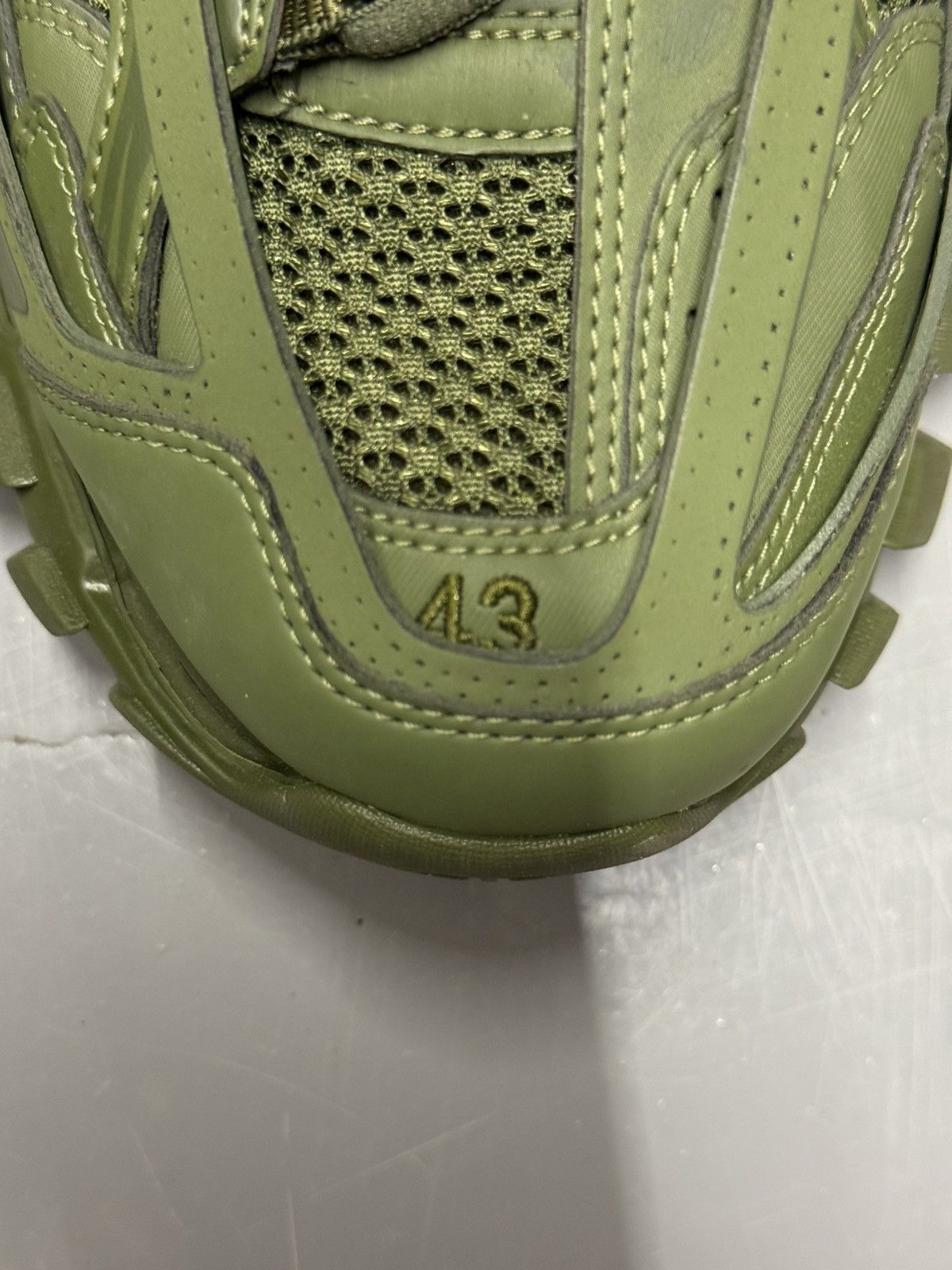 Balenciaga Balenciaga Track Runner Army Green/Khaki Size US 10 / EU 43 - 7 Thumbnail