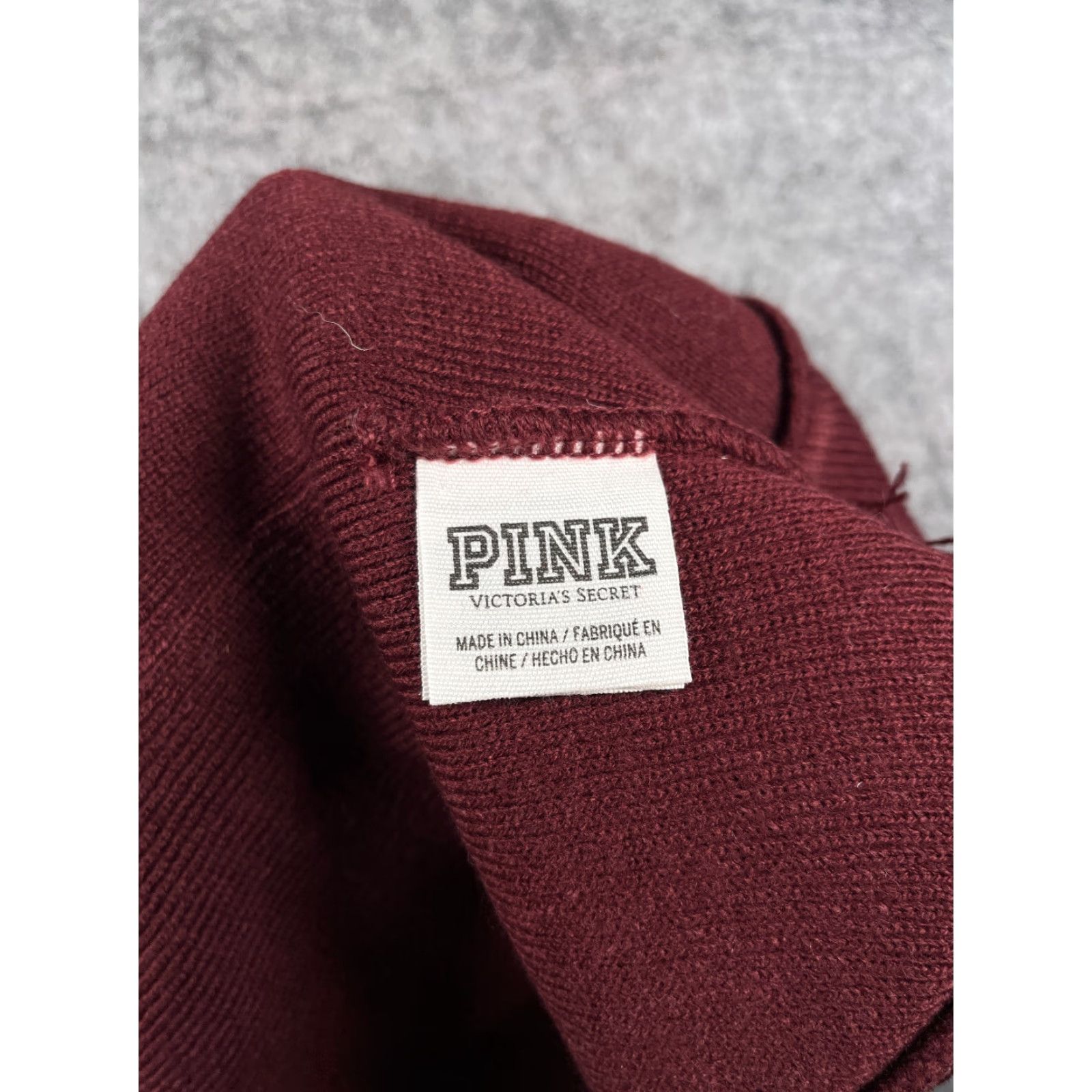 Victoria's Secret Victoria's Secret Beanie Toque Adult One Size Burgundy White Acrylic Pom Hat Size ONE SIZE - 7 Thumbnail