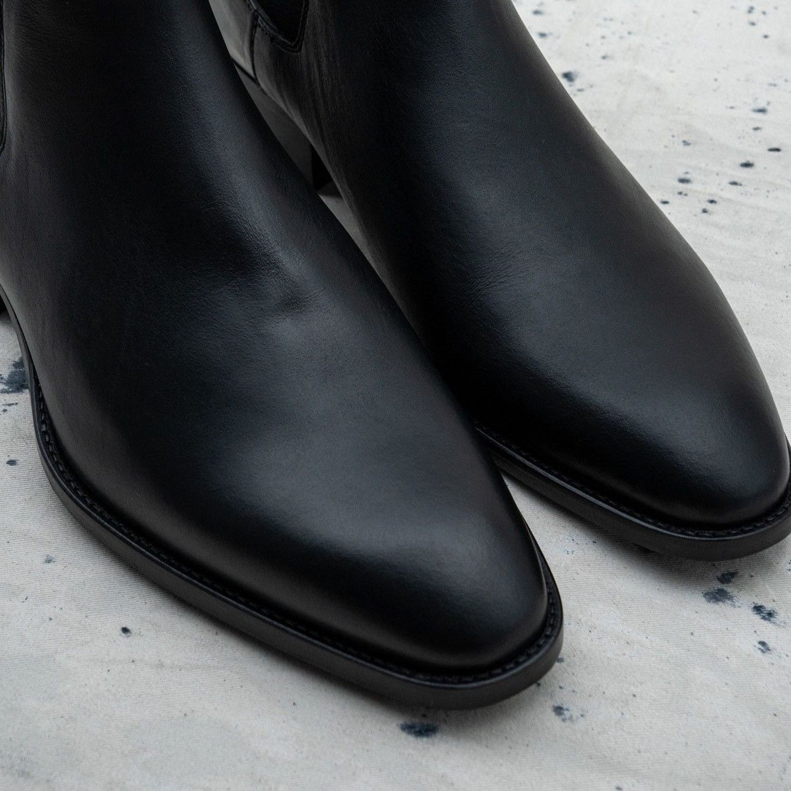 Sandro Sandro paris classic mens black leather chelsea boots Size US 11 / EU 44 - 8 Thumbnail