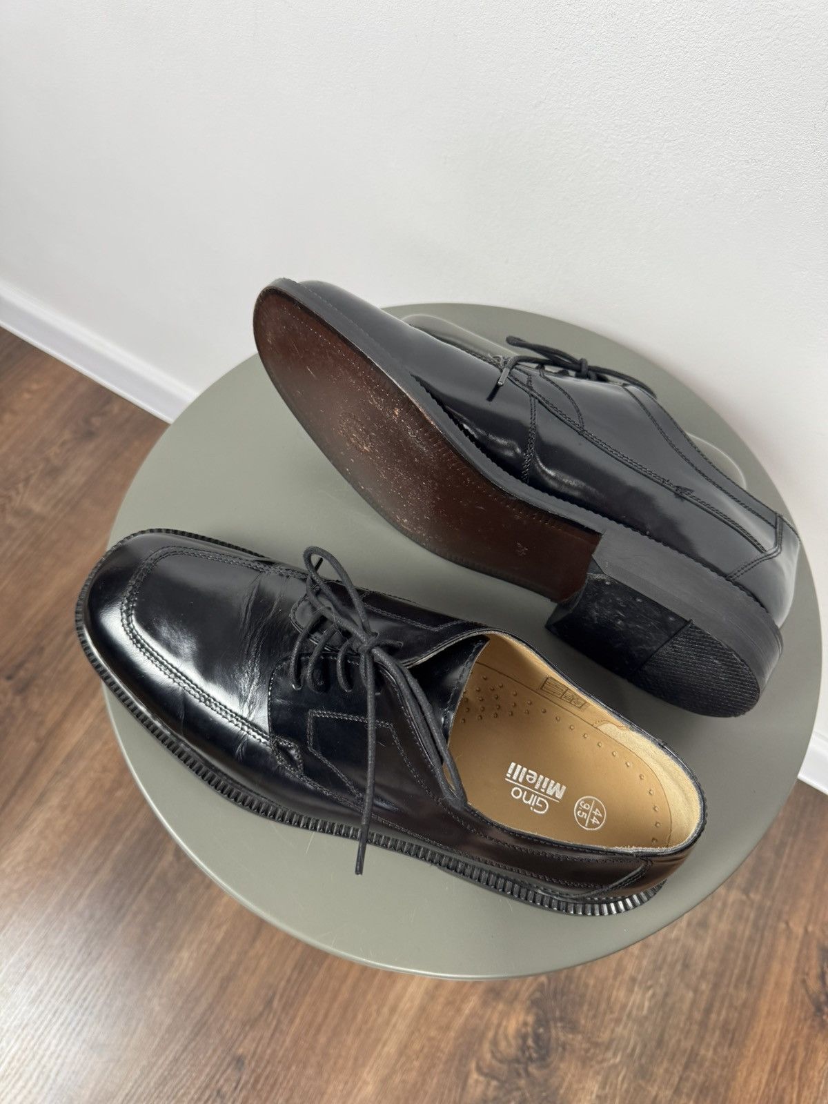 Other Black Leather Derby Shoes Men’s US 11 Apron Toe Classic Size US 11 / EU 44 - 8 Thumbnail