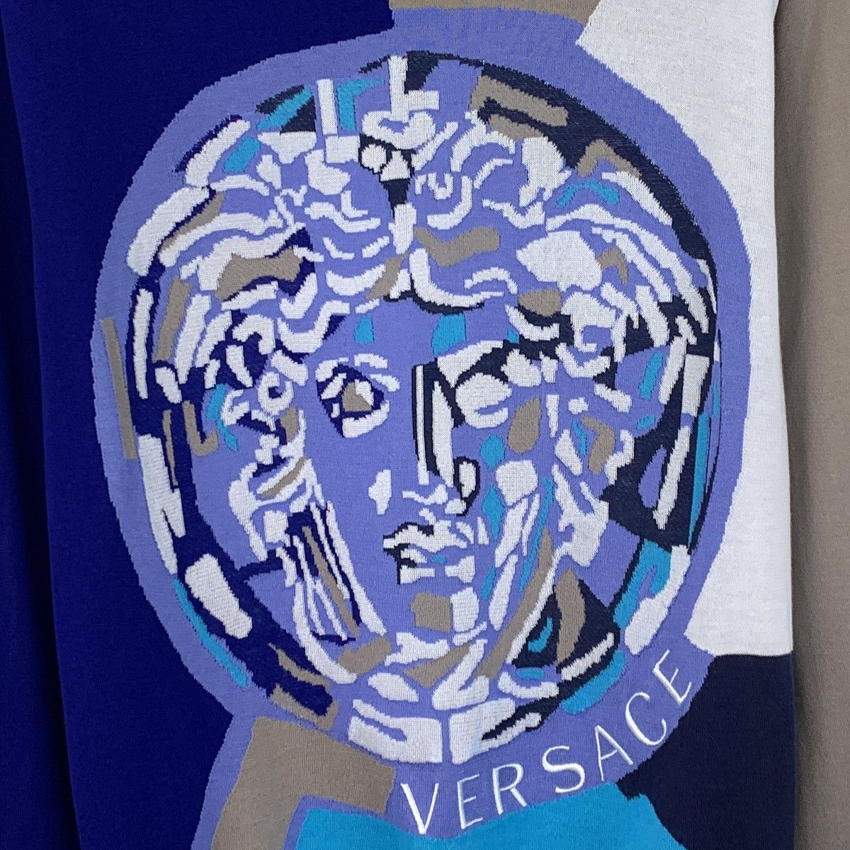 Versace Versace Color-block Medusa Head Long Sleeve Knitwear K26WX Size US M / EU 48-50 / 2 - 5 Thumbnail