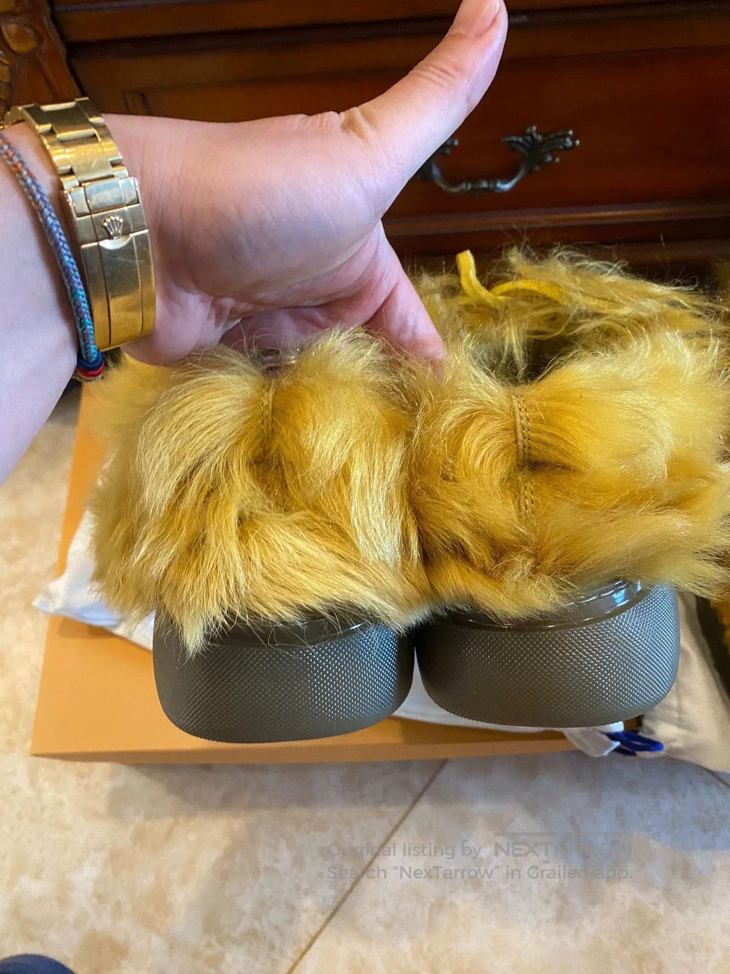 Burberry Yellow Furry Laced Slip. Size US 8 / EU 41 - 6 Thumbnail