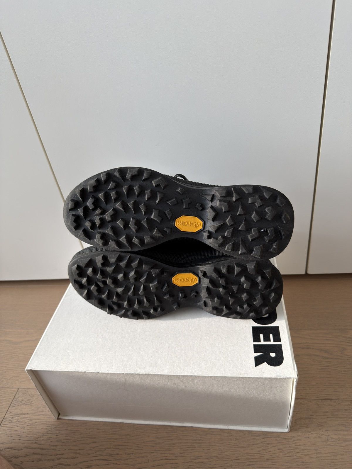 Jil Sander Black Suede Hiking Boots Vibram Tractor Sole 42 Size US 9 / EU 42 - 7 Thumbnail