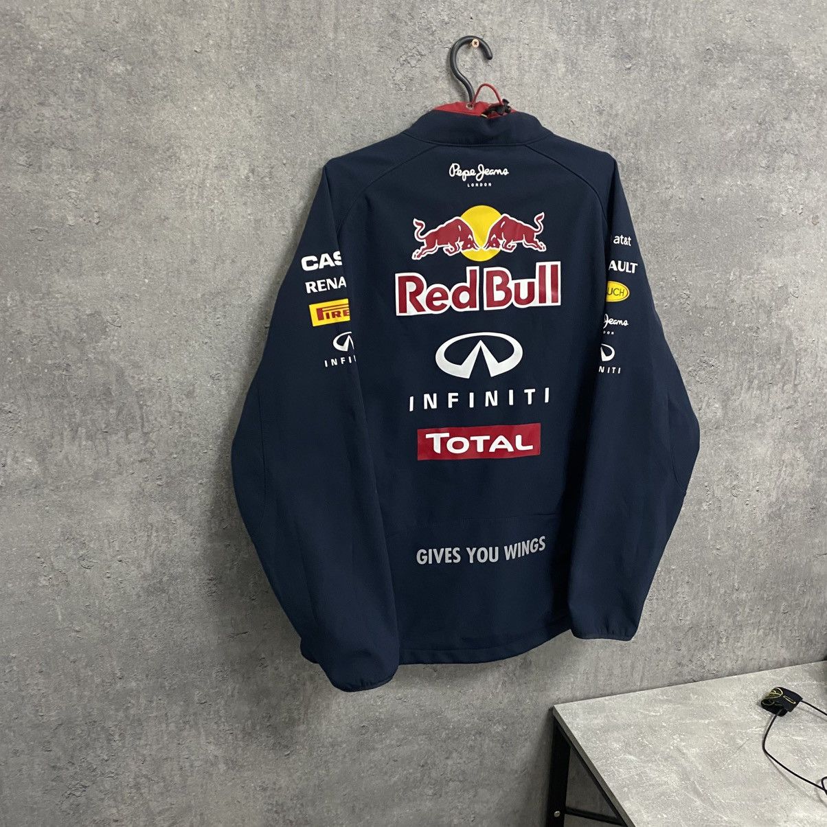 Pepe Jeans Vintage Racing Jacket Red Bull Infinity Pepe Jeans SoftShell Size US L / EU 52-54 / 3 - 12 Thumbnail