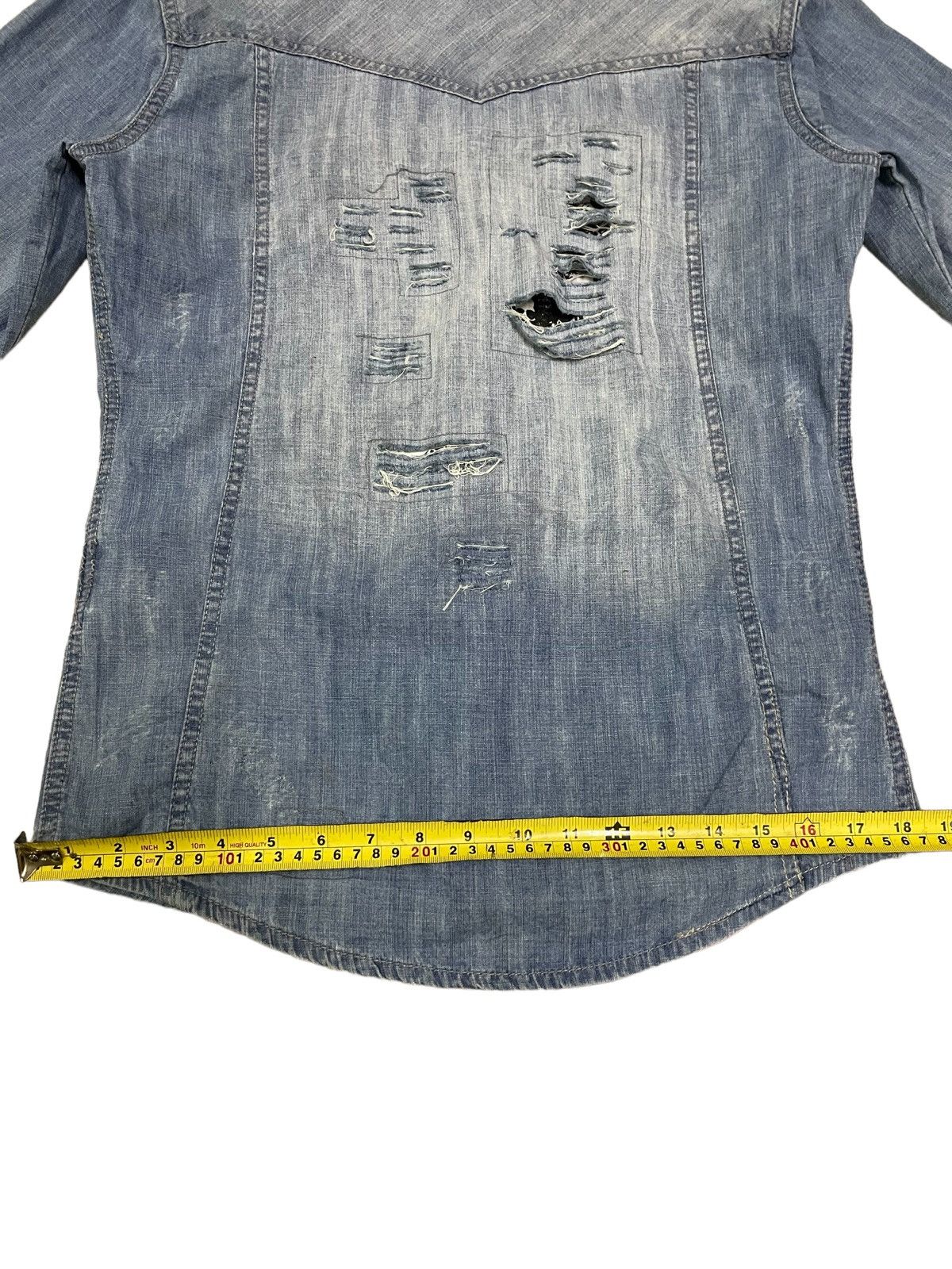 Japanese Brand Japanese Brand Skull Patches Ripped Denim Western Shirt Size S / US 4 / IT 40 - 22 Thumbnail