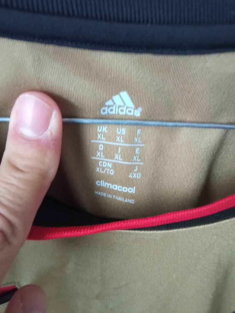 Adidas VINTAGE ADIDAS AC MILAN SOCCER JERSEY 2013 RETRO Y2K RARE Size US XL / EU 56 / 4 - 3 Thumbnail