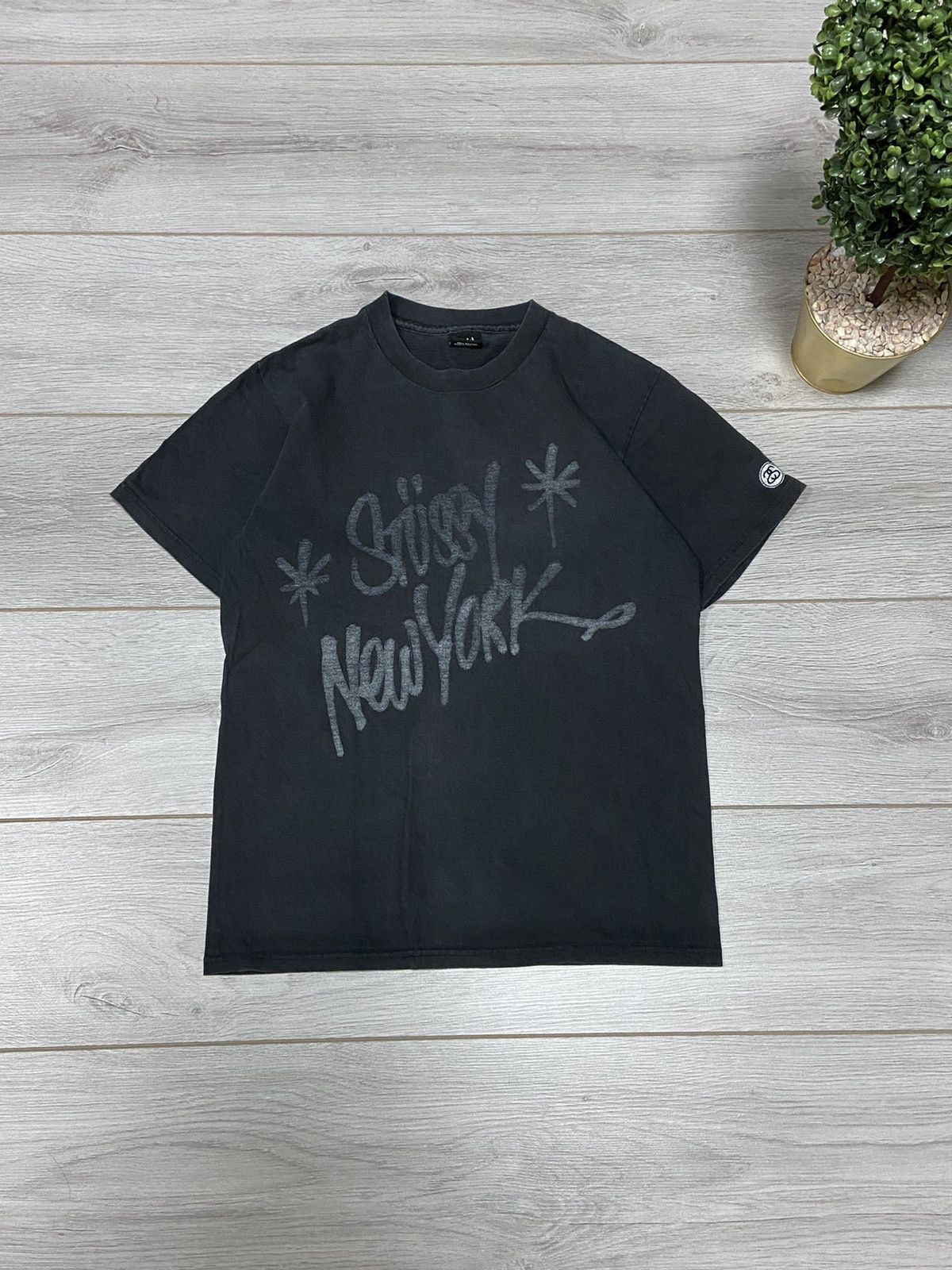 Stussy Stussy New York vintage 90s painted big logo t-shirt Size US S / EU 44-46 / 1 - 1 Thumbnail