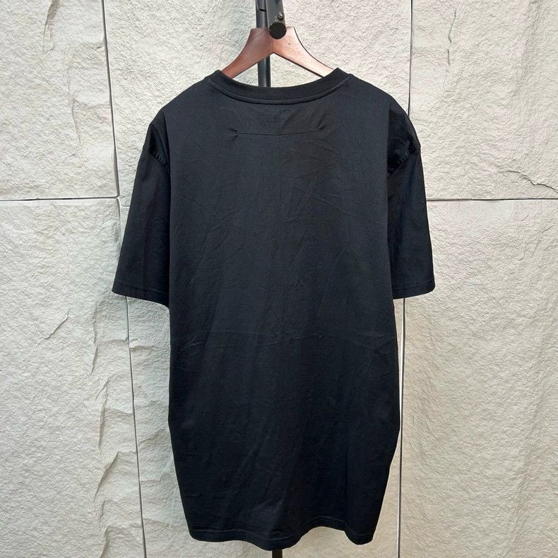 Givenchy Givenchy Shark Printed Slim Round Neck Short Sleeve Size US XL / EU 56 / 4 - 2 Thumbnail