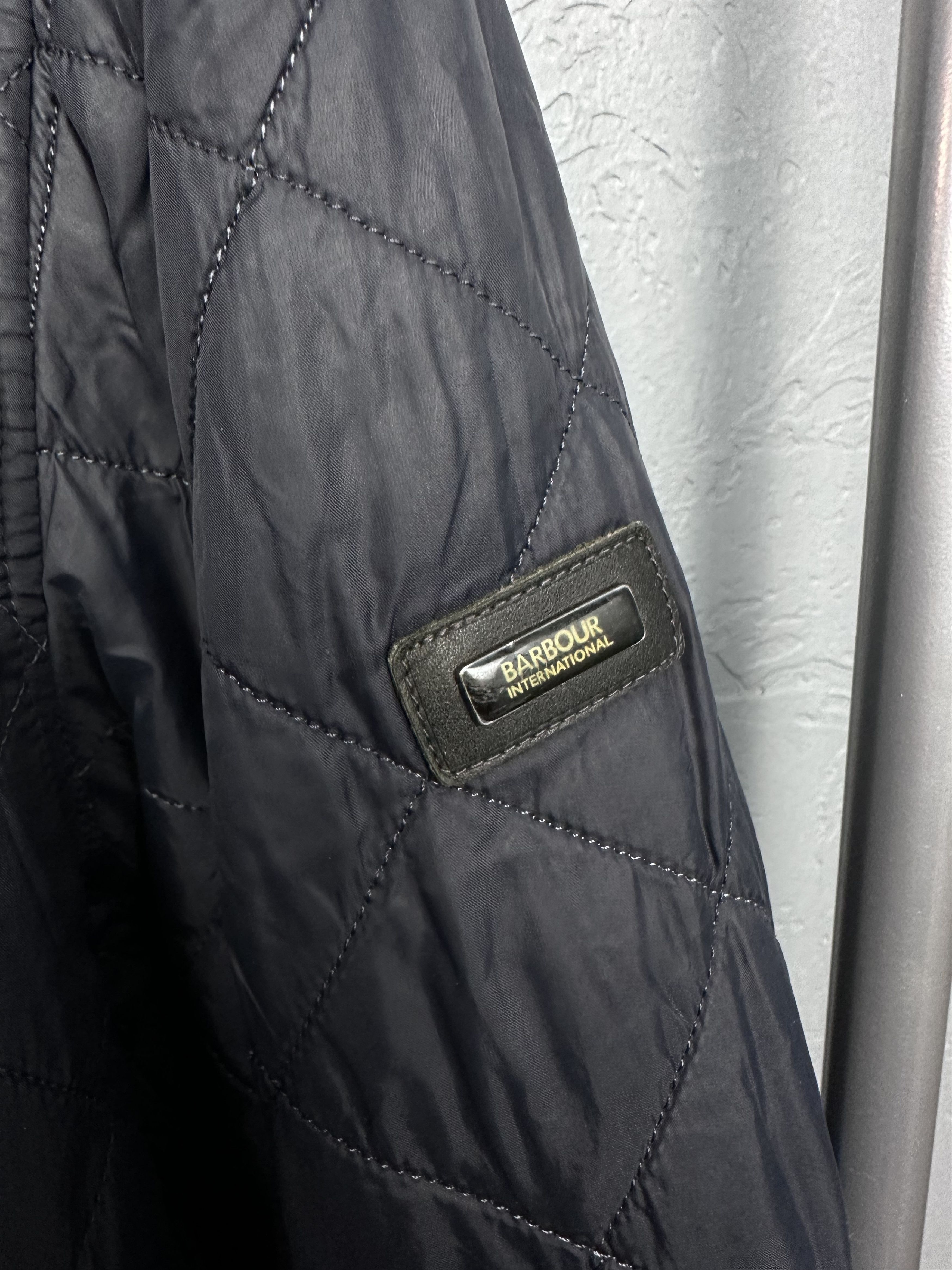Barbour Barbour International Ariel Profile Mens Quilted Jacket Size US L / EU 52-54 / 3 - 3 Thumbnail