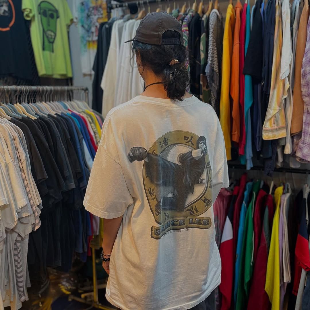Universal Studios Vintage 90s Bruce Lee movie t shirt Size US XXL / EU 58 / 5 - 7 Thumbnail
