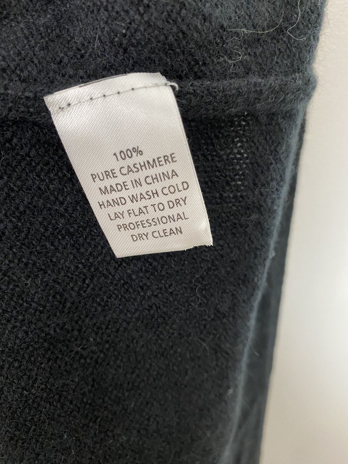 Peter Millar Peter Millar Women's Navy Cashmere Poncho Size ONE SIZE - 7 Thumbnail