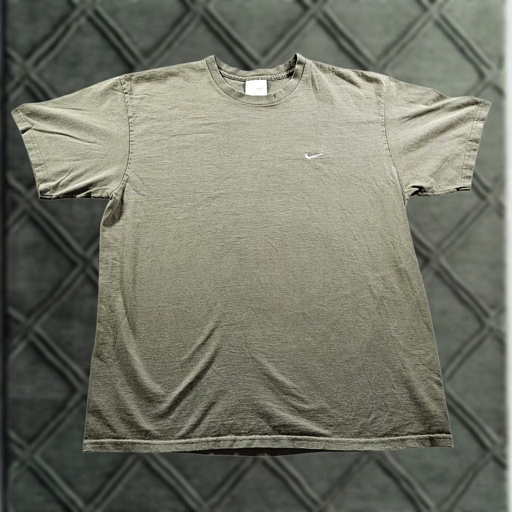 Nike Nike Shirt Mens Large Green Swoosh Logo Embroidered Tee 90s Y2K Casual Cotton Size US L / EU 52-54 / 3 - 1 Thumbnail