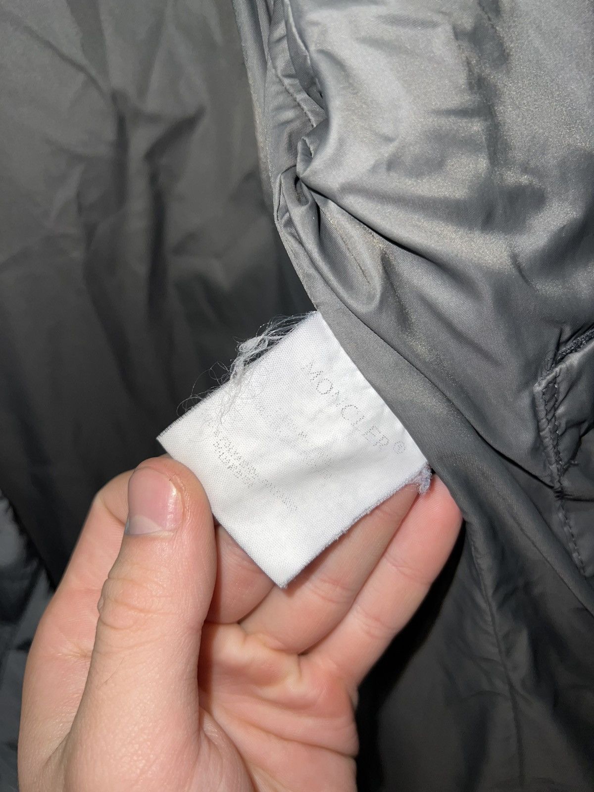 Moncler Moncler vintage down jacket long puffer silver grey 90’s Size M / US 6-8 / IT 42-44 - 11 Thumbnail