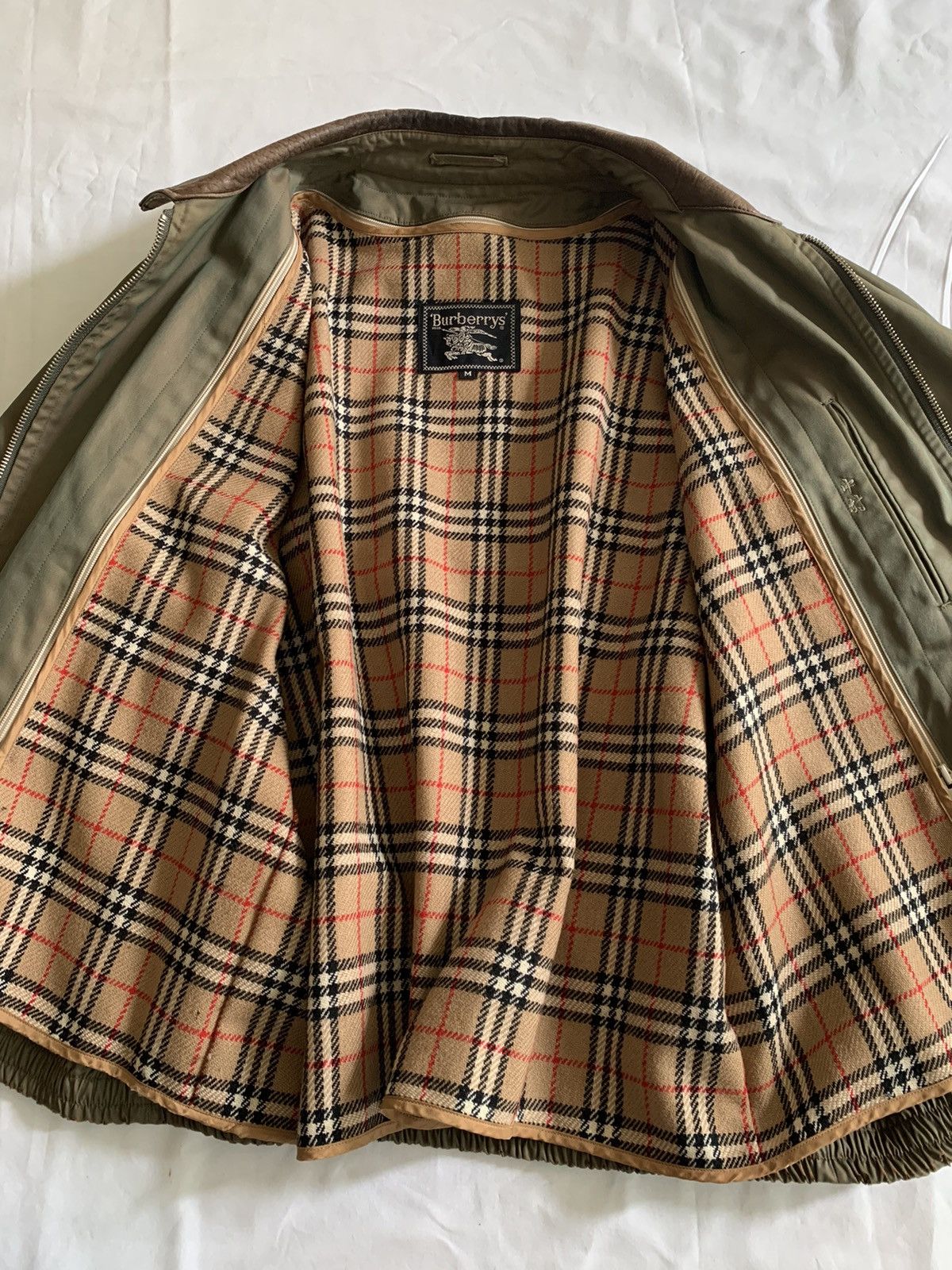 Burberry VINTAGE BURBERRY NOVA CHECK JACKET WITH REMOVABLE VEST Size US M / EU 48-50 / 2 - 11 Thumbnail