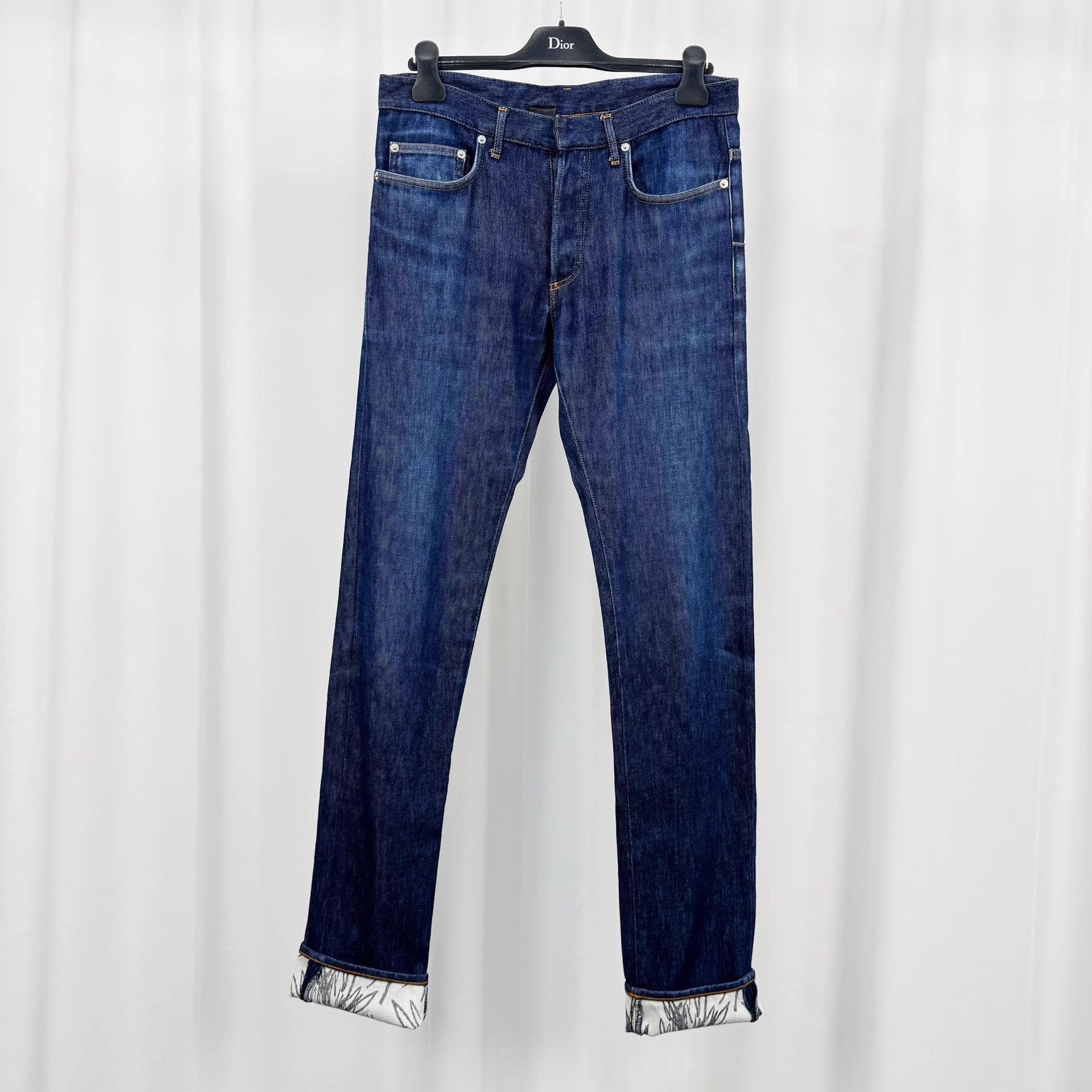 Dior Dior Graffiti Washed Jeans W31 99 New Size US 31 - 1 Thumbnail