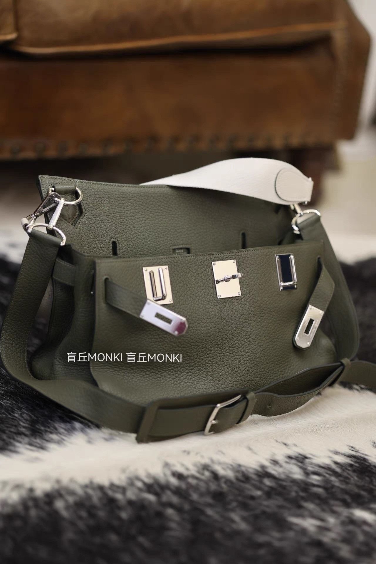 Hermes Hermès Olive Gypsy 34 Togo Messenger Crossbody K32 Size ONE SIZE - 1 Thumbnail