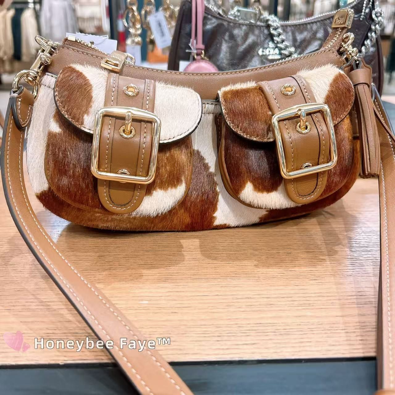 Coach Ashton Shoulder Bag In Haircalf With Cow Print CDW47 Size ONE SIZE - 4 Thumbnail