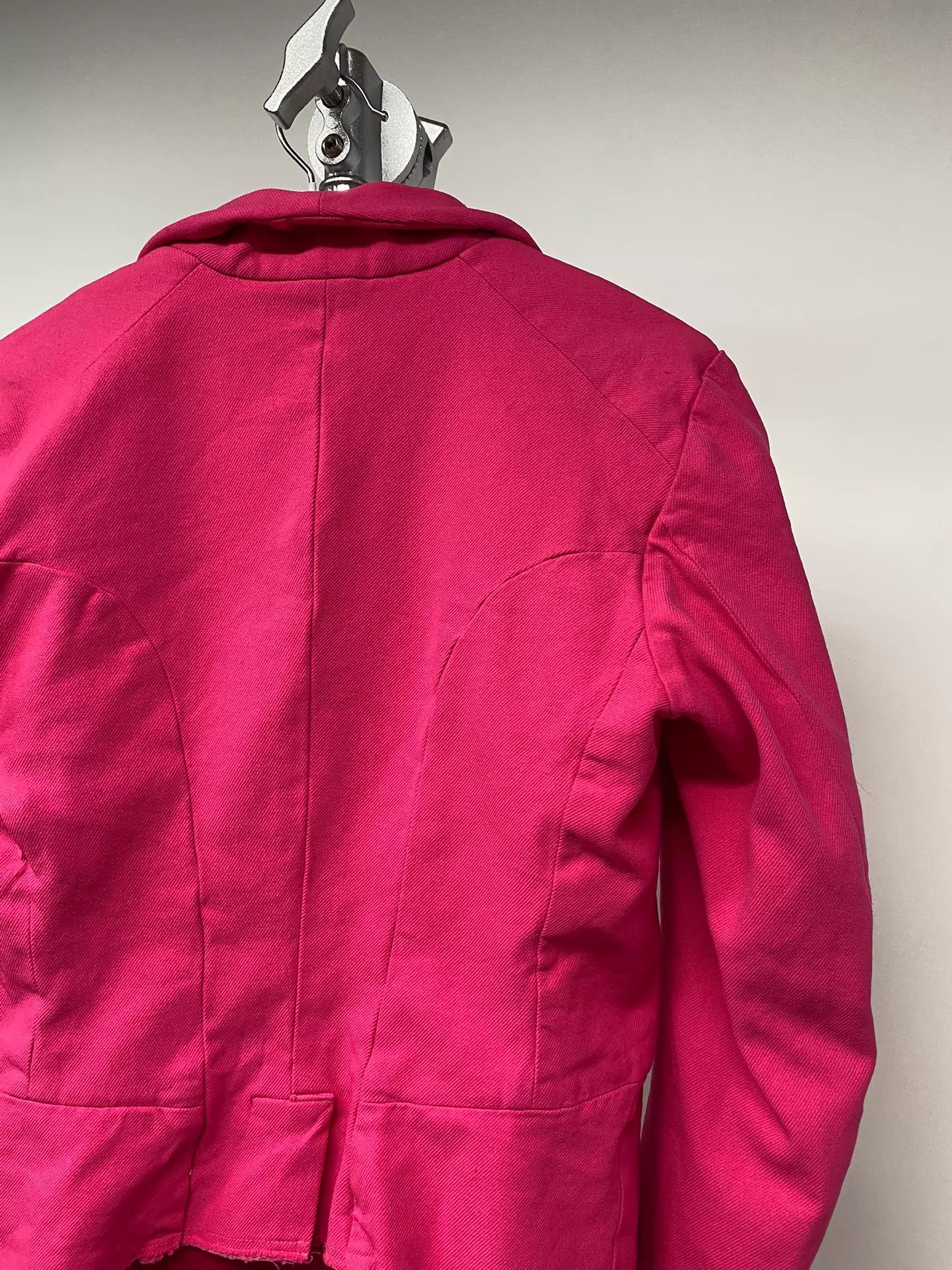 Comme des Garcons Comme des Garcons Heart Neck Fuchsia Blazer Size S / US 4 / IT 40 - 4 Thumbnail