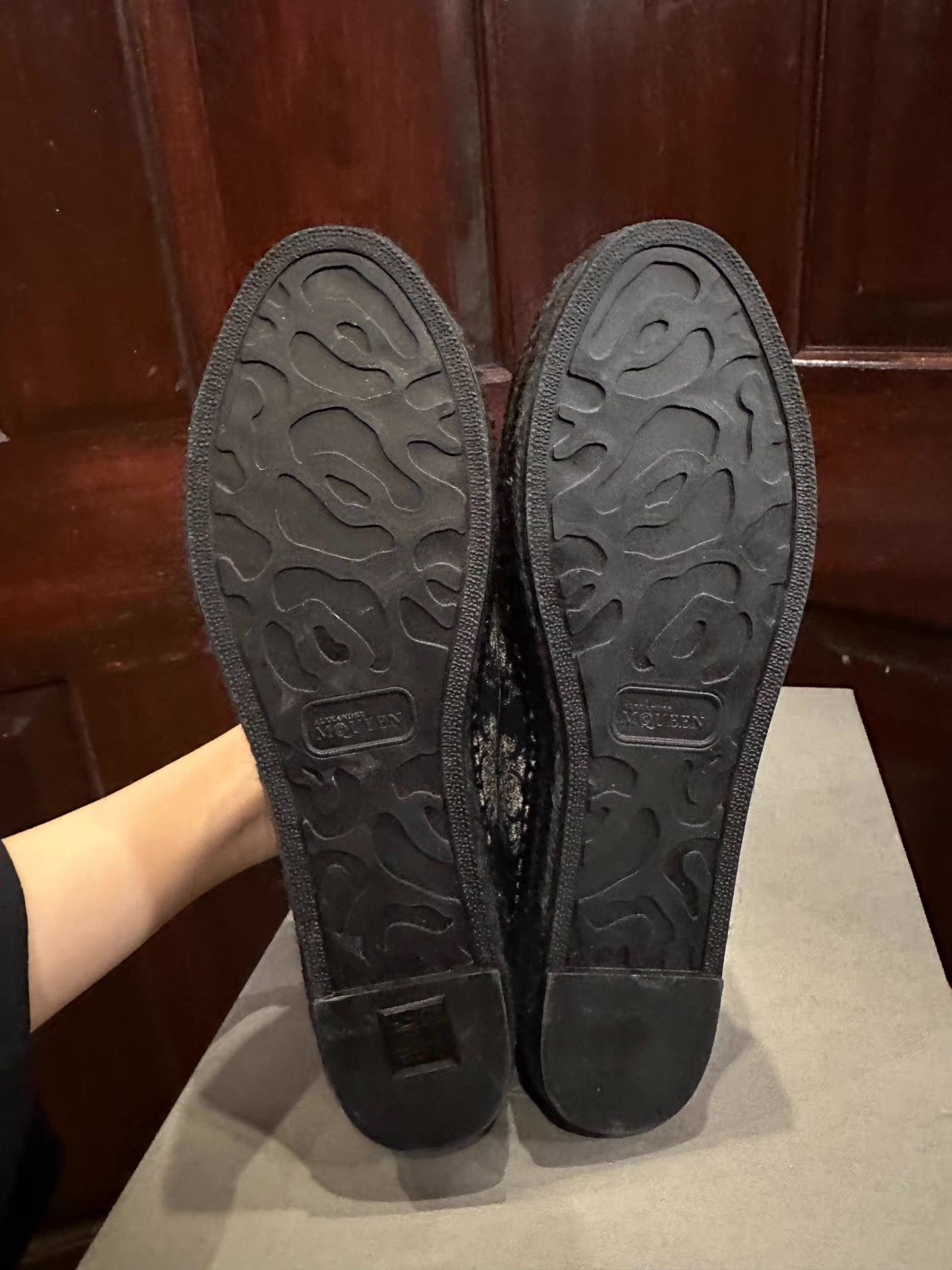 Alexander McQueen Alexander McQueen Main Line Women’s Black Paisley‑Print Ｑ25 Size US 7.5 / IT 37.5 - 5 Thumbnail