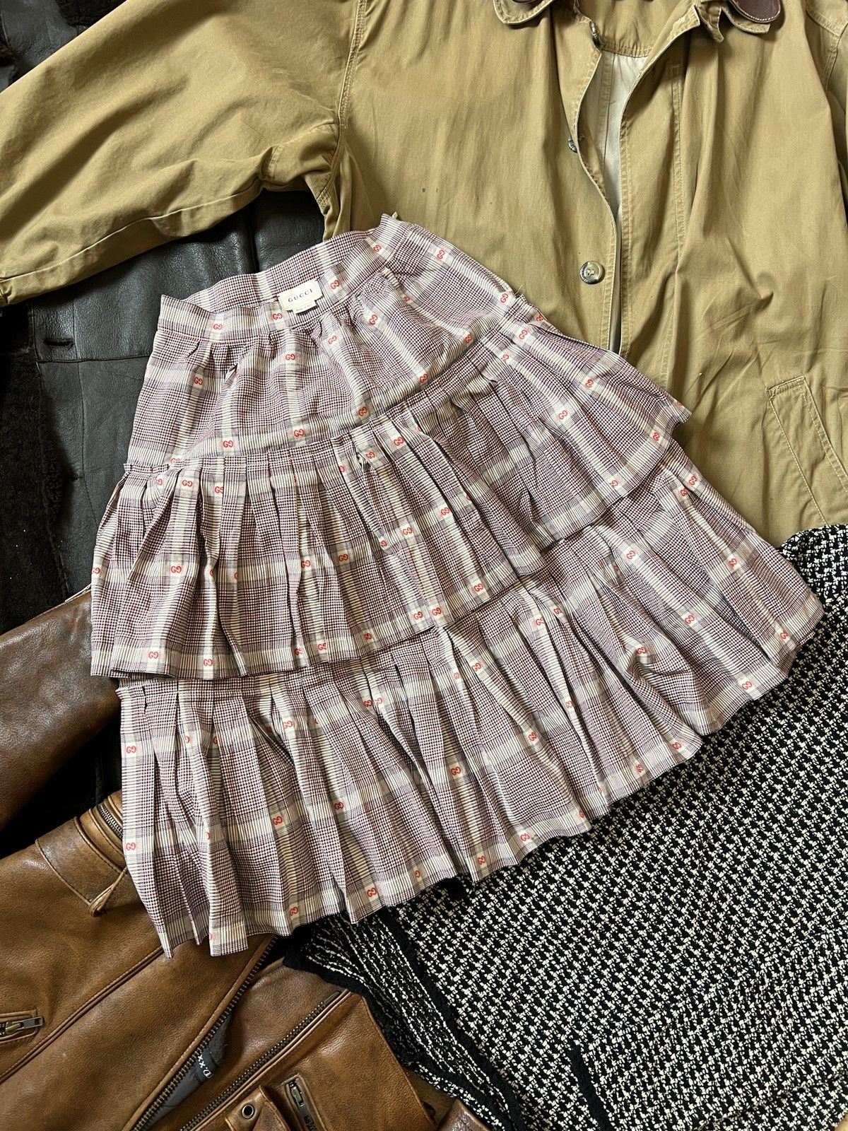 Gucci Gucci Tartan Checkered Multi Logo Midi Wool Skirt Size 27" / US 4 / IT 40 - 1 Thumbnail