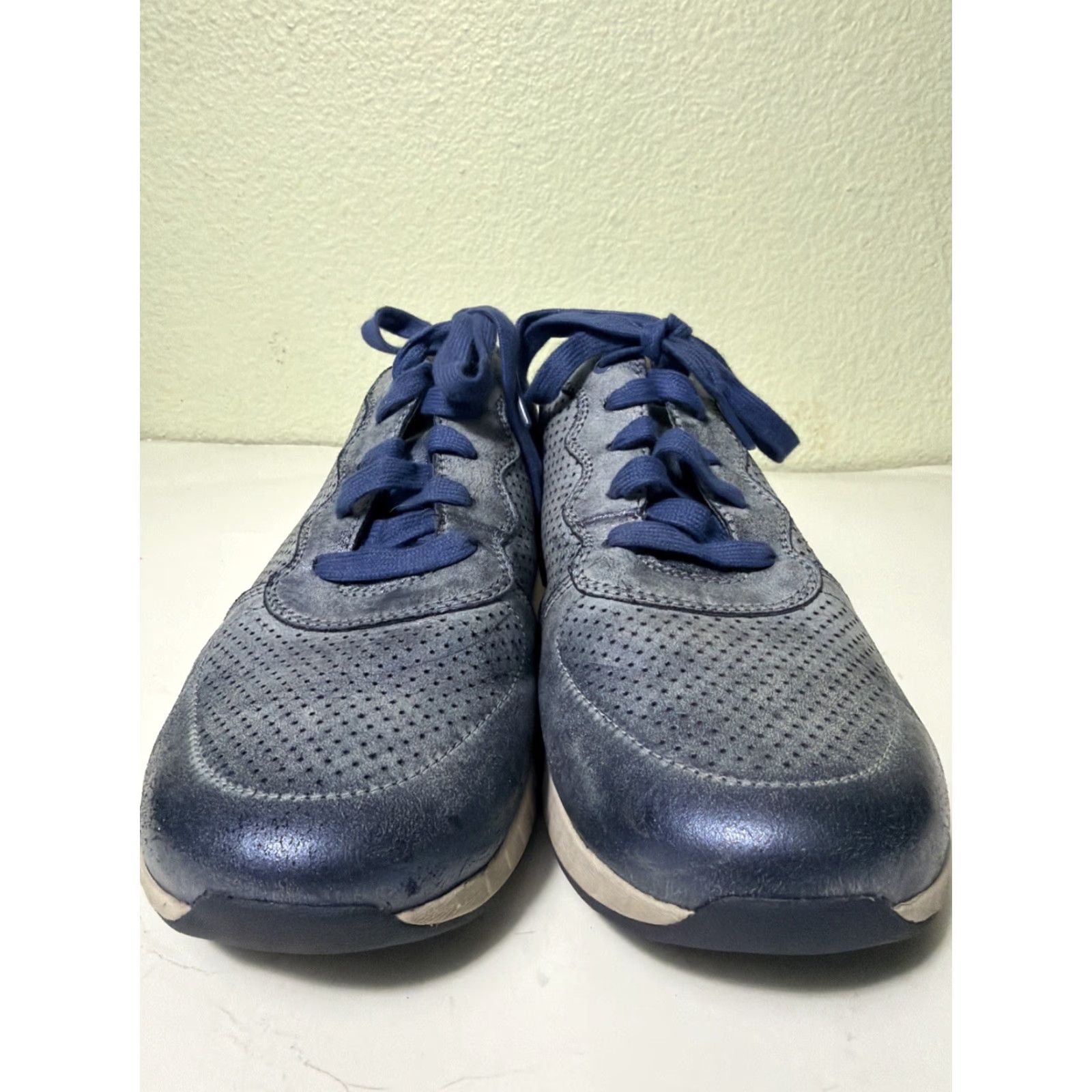 Dansko Dansko Christina Womens Blue Sneaker Leather Size 41 US 10.5-11 Geometric Round Toe Lace Up Casual Activewear Shoes Size US 11 / IT 41 - 7 Thumbnail
