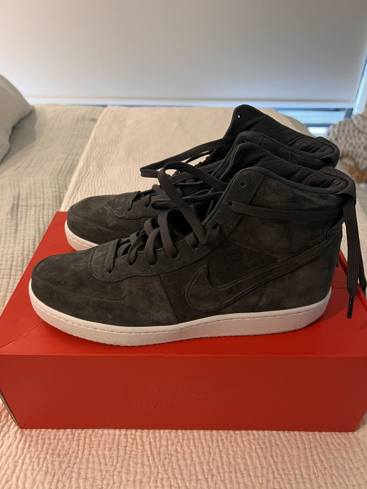 John Elliott × Nike NIKE JOHN ELLIOT VANDAL HIGH - Grey/Antharite Size US 9.5 / EU 42-43 - 2 Thumbnail