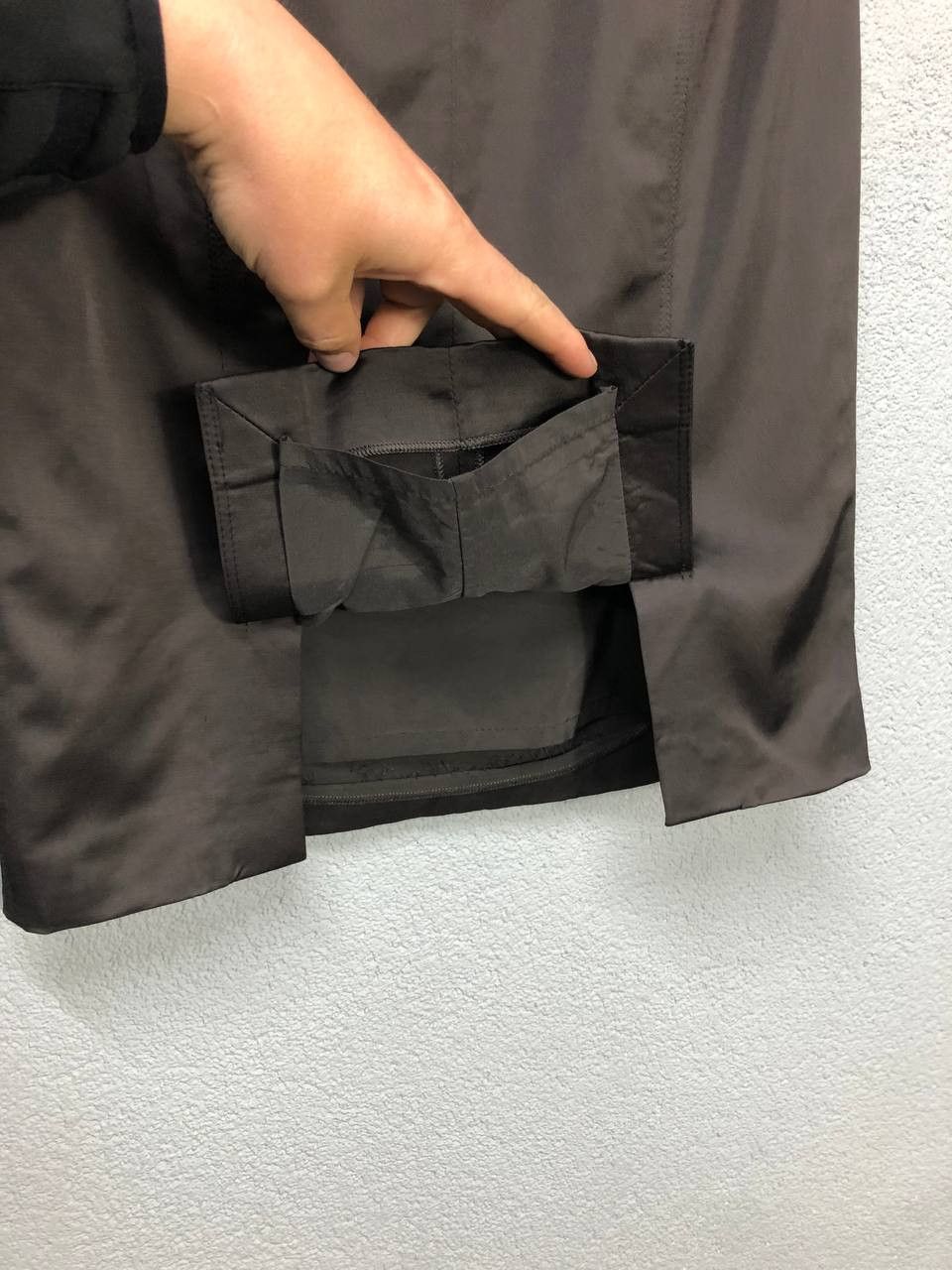 Versace Versace womens brown skirt size 26 / 40 / Small Size 27" / US 4 / IT 40 - 5 Thumbnail