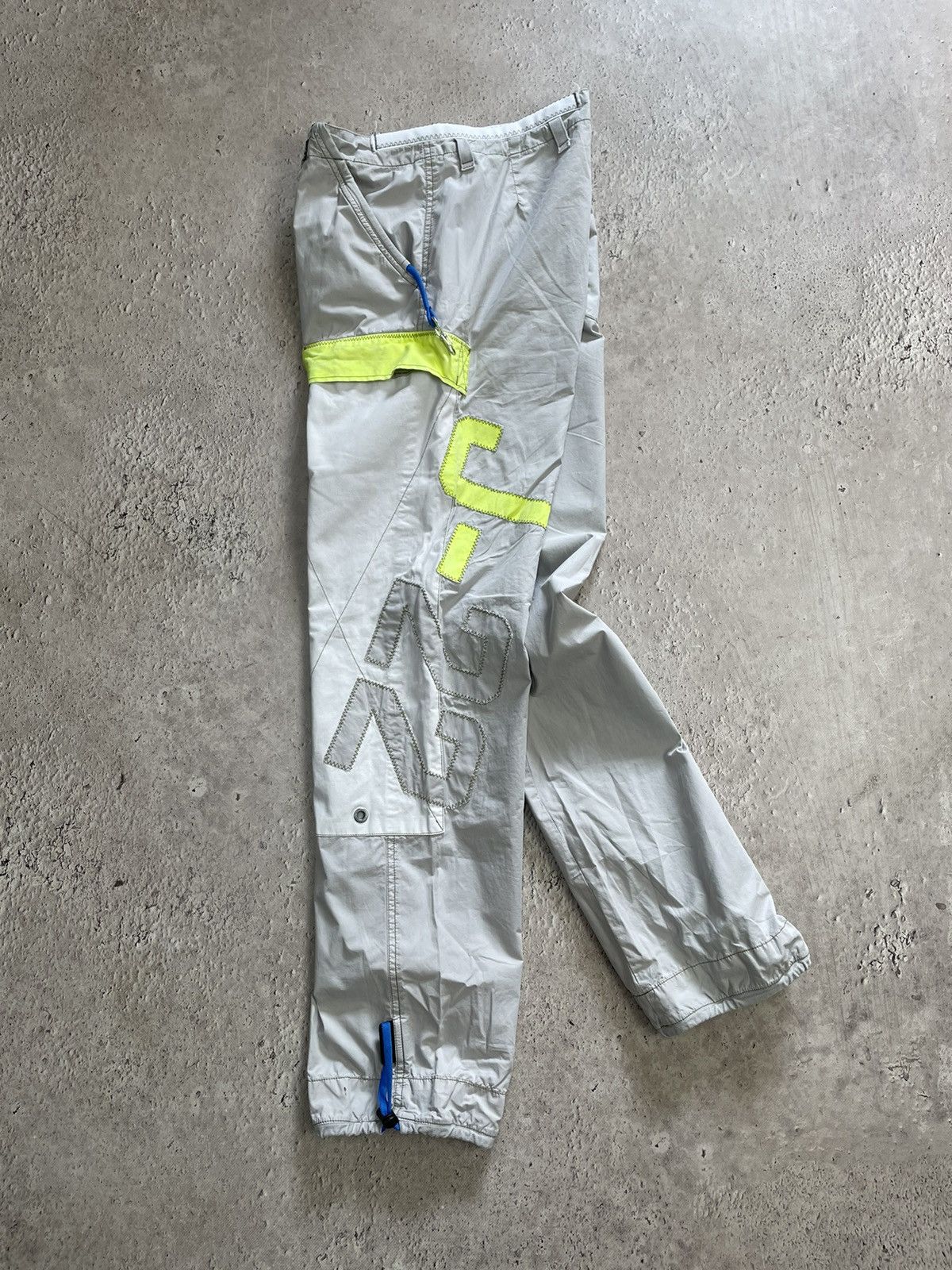 Japanese Brand × Vintage Vintage Like Diesel Y2K Baggy Fit Cargo Pants Jeans Size US 31 - 12 Thumbnail
