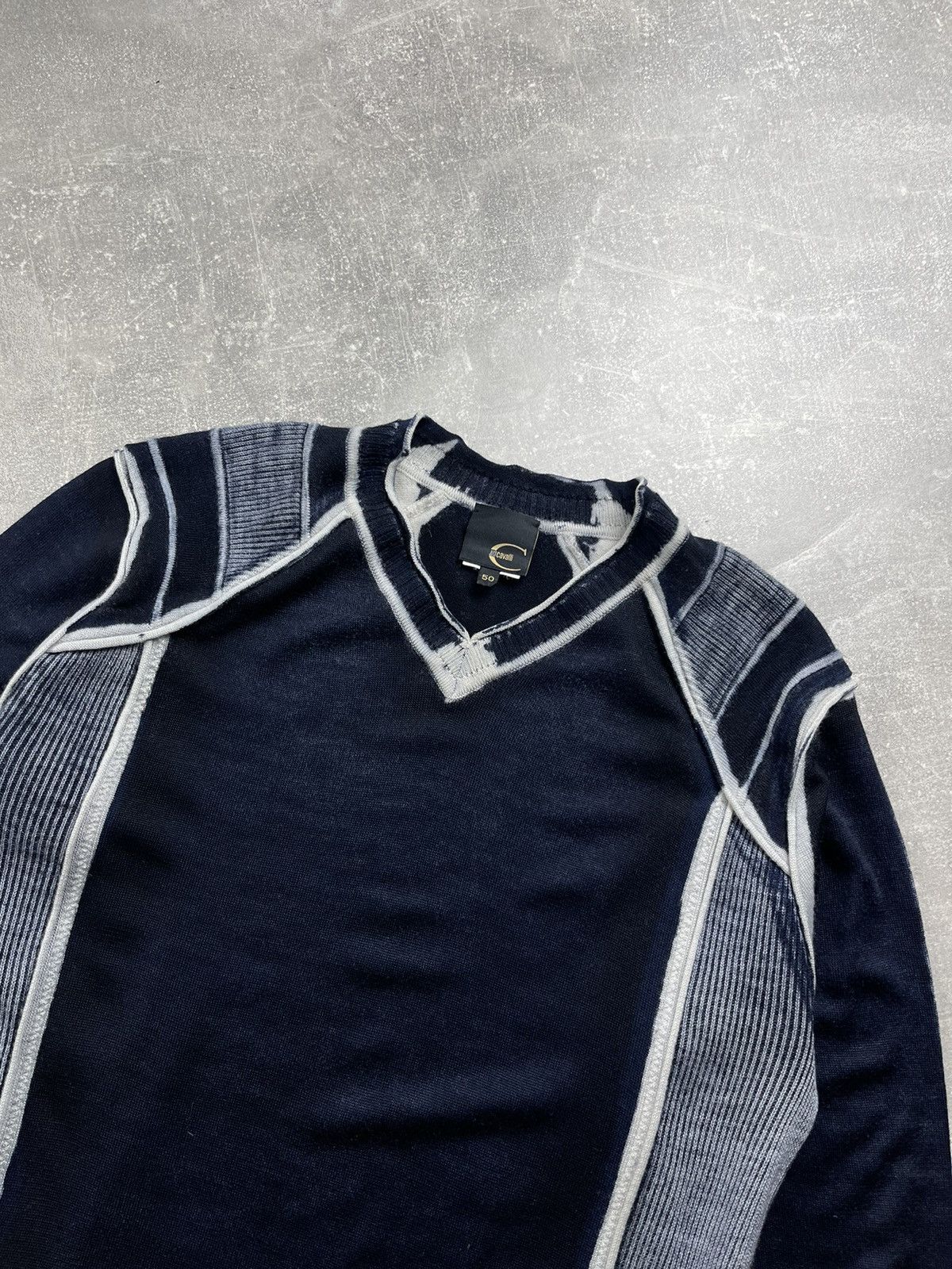 Just Cavalli Just Cavalli Paneled Knit V Neck Sweater Contrast Stitching Size US M / EU 48-50 / 2 - 6 Thumbnail