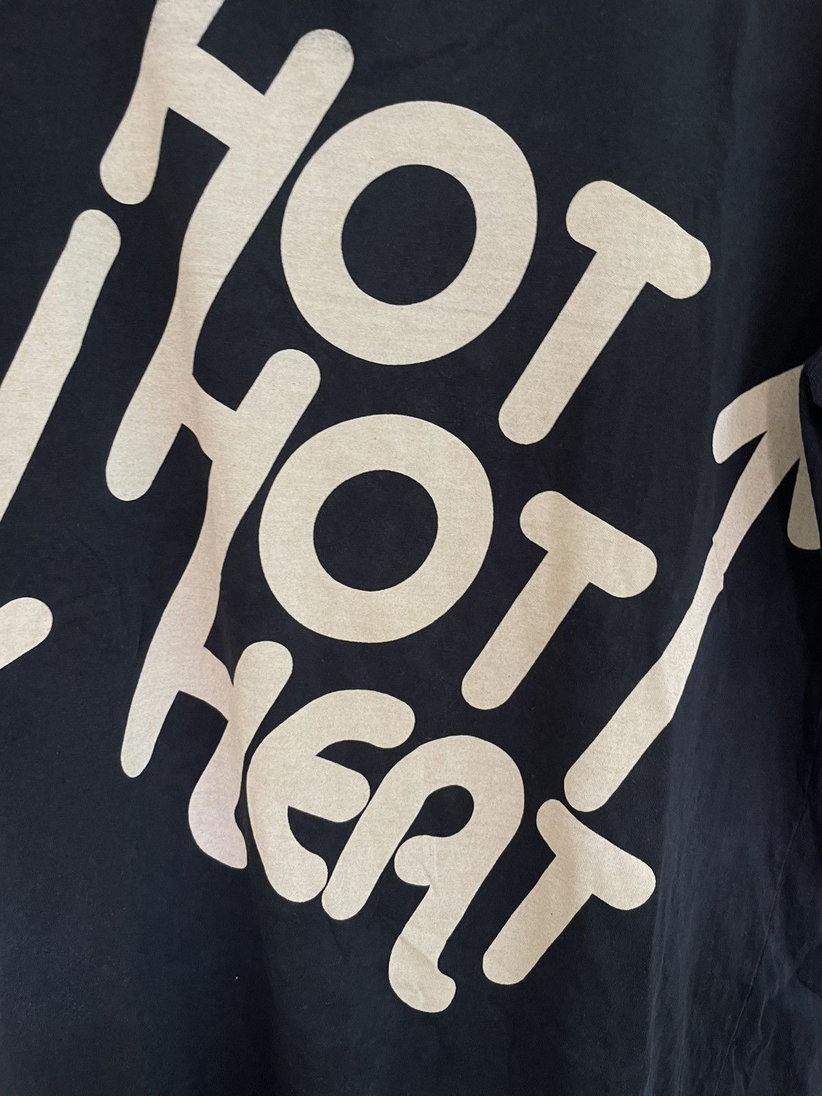 Band Tees Vintage y2k Hot Hot Heat rock band 2007 tour t shirt Size US L / EU 52-54 / 3 - 5 Thumbnail