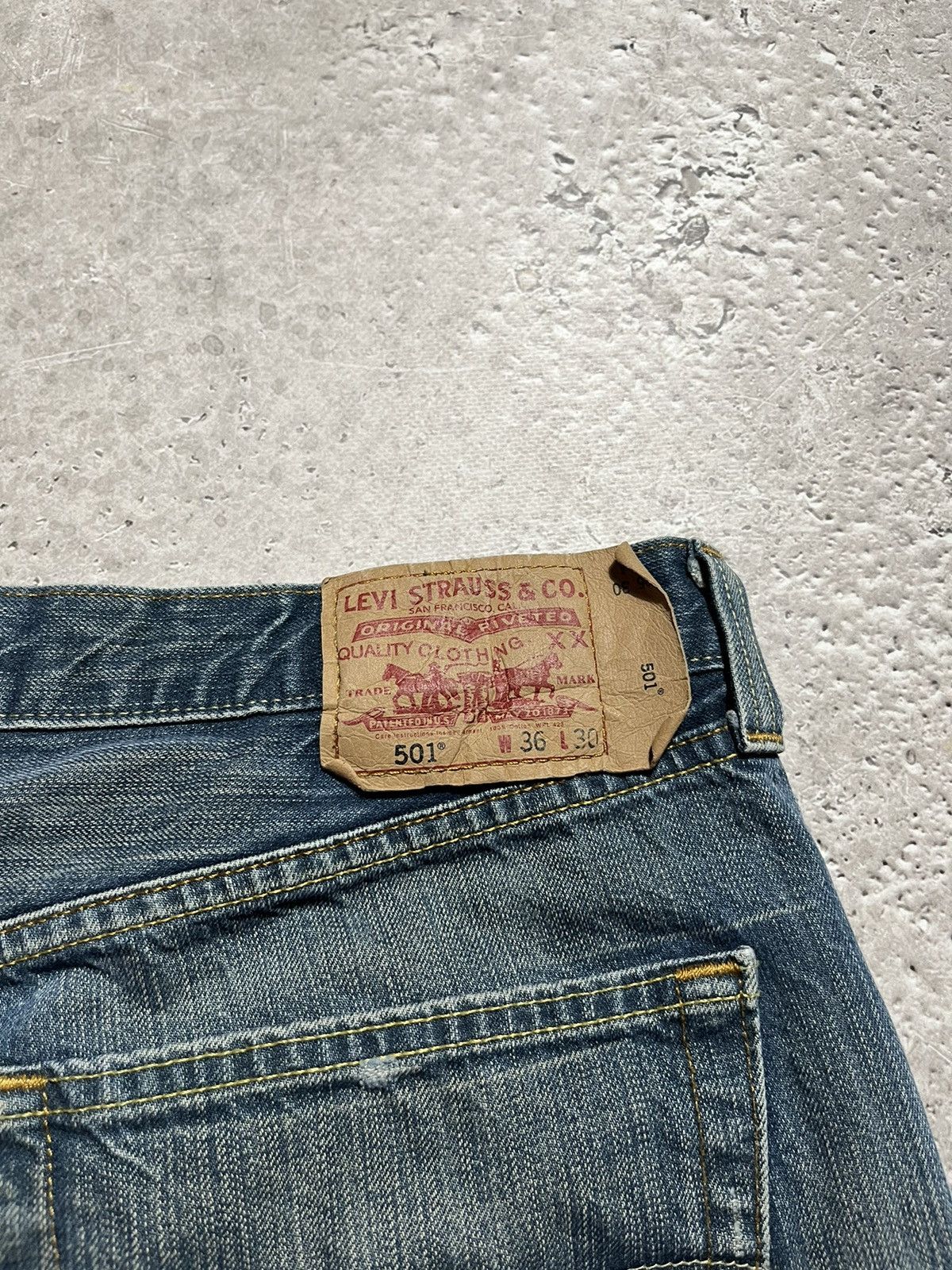 Jean × Levi's × Vintage Levis 501 Vintage 90s USA Distressed Denim Jeans Baggy Size US 36 / EU 52 - 6 Thumbnail