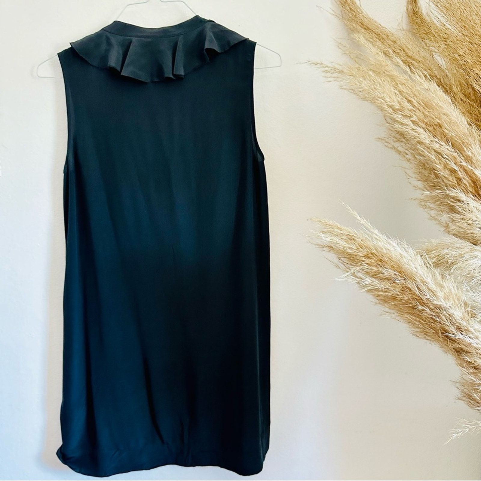 Joie JOIE Black Ruffle Scoop Neck LBD Mini Tank Tie Neck Dress Size S / US 4 / IT 40 - 7 Thumbnail