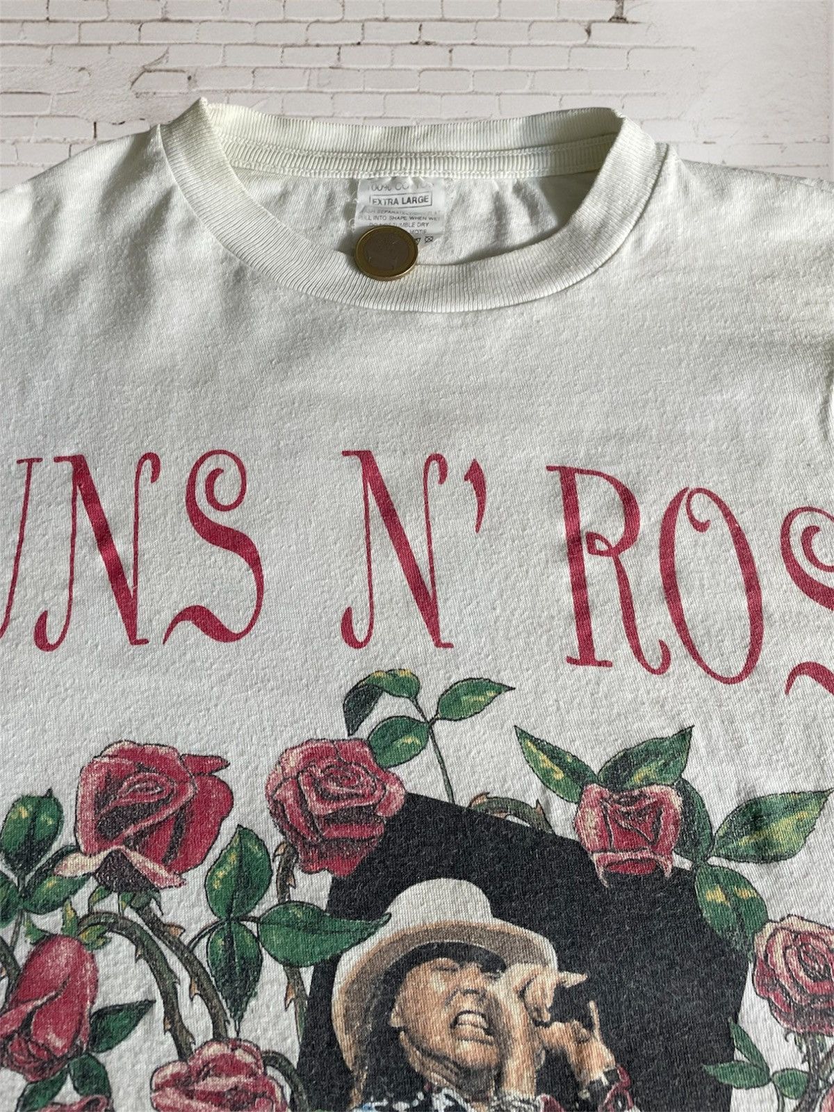 Vintage Vintage Guns N’ Roses 1993 Skin ‘N Bones World Tour T-Shirt Size US XL / EU 56 / 4 - 10 Thumbnail