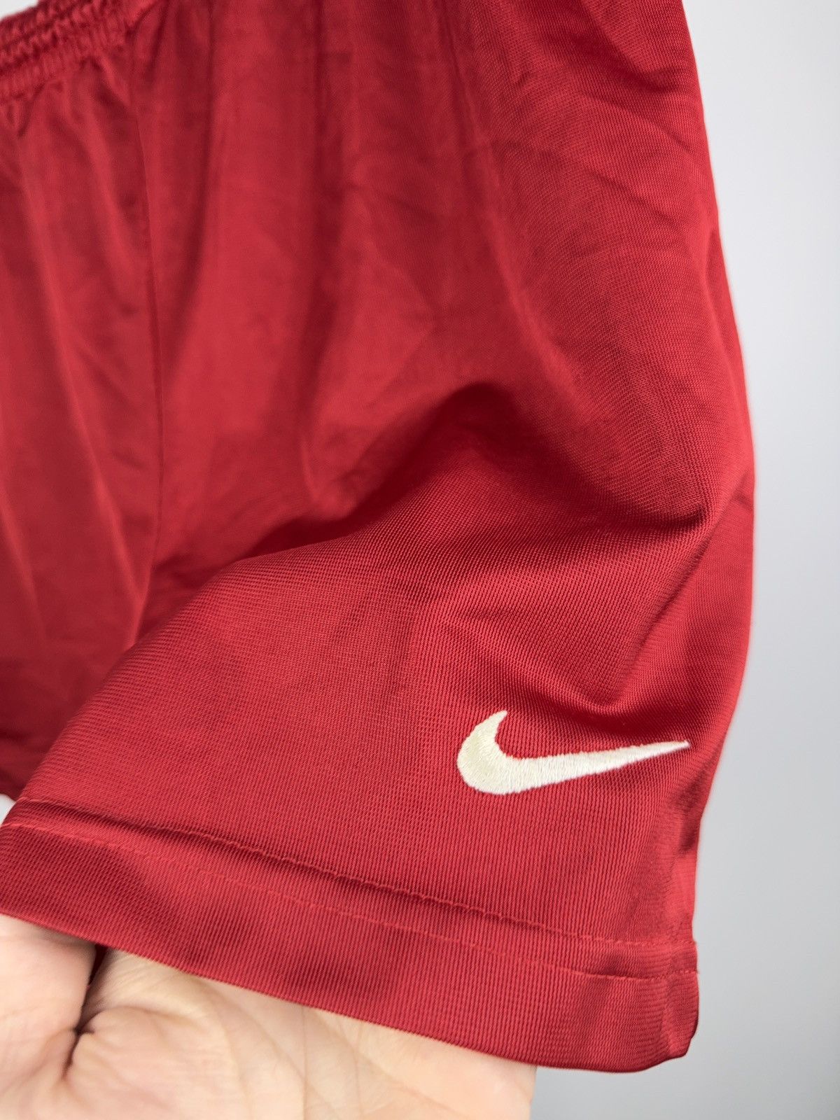 Nike Vintage 80s USA RETRO Nike Red Nylon Training Shorts Y2K Size US 31 - 6 Thumbnail