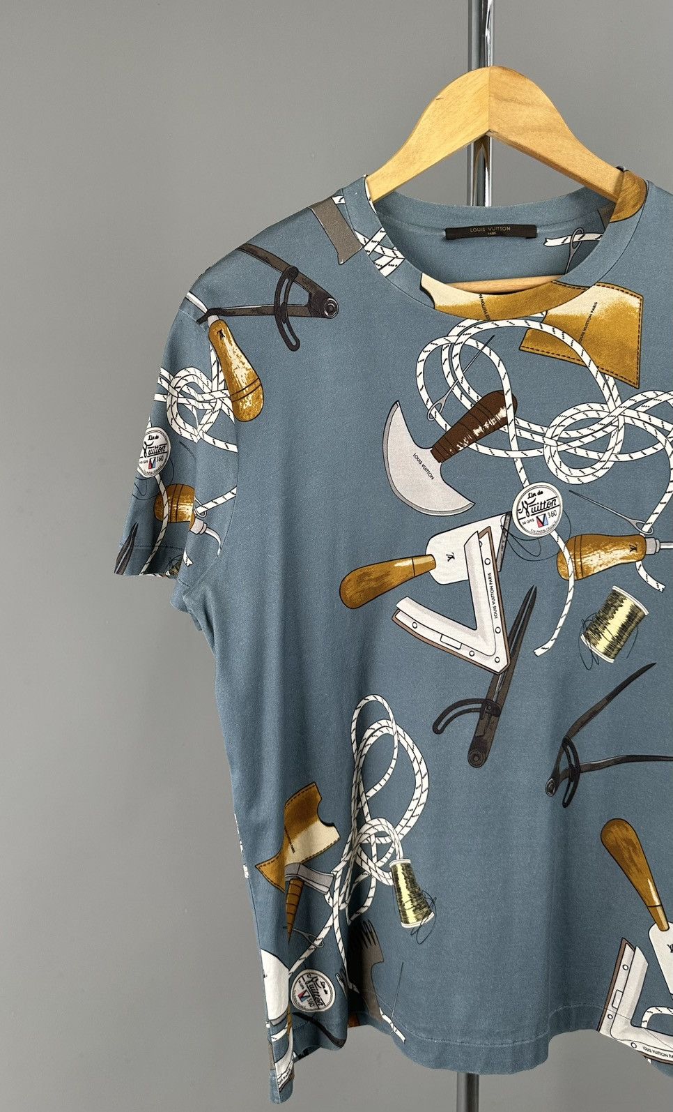 Louis Vuitton Louis Vuitton - “Tools” All Over Print Short Sleeve Shirt Size US S / EU 44-46 / 1 - 4 Thumbnail
