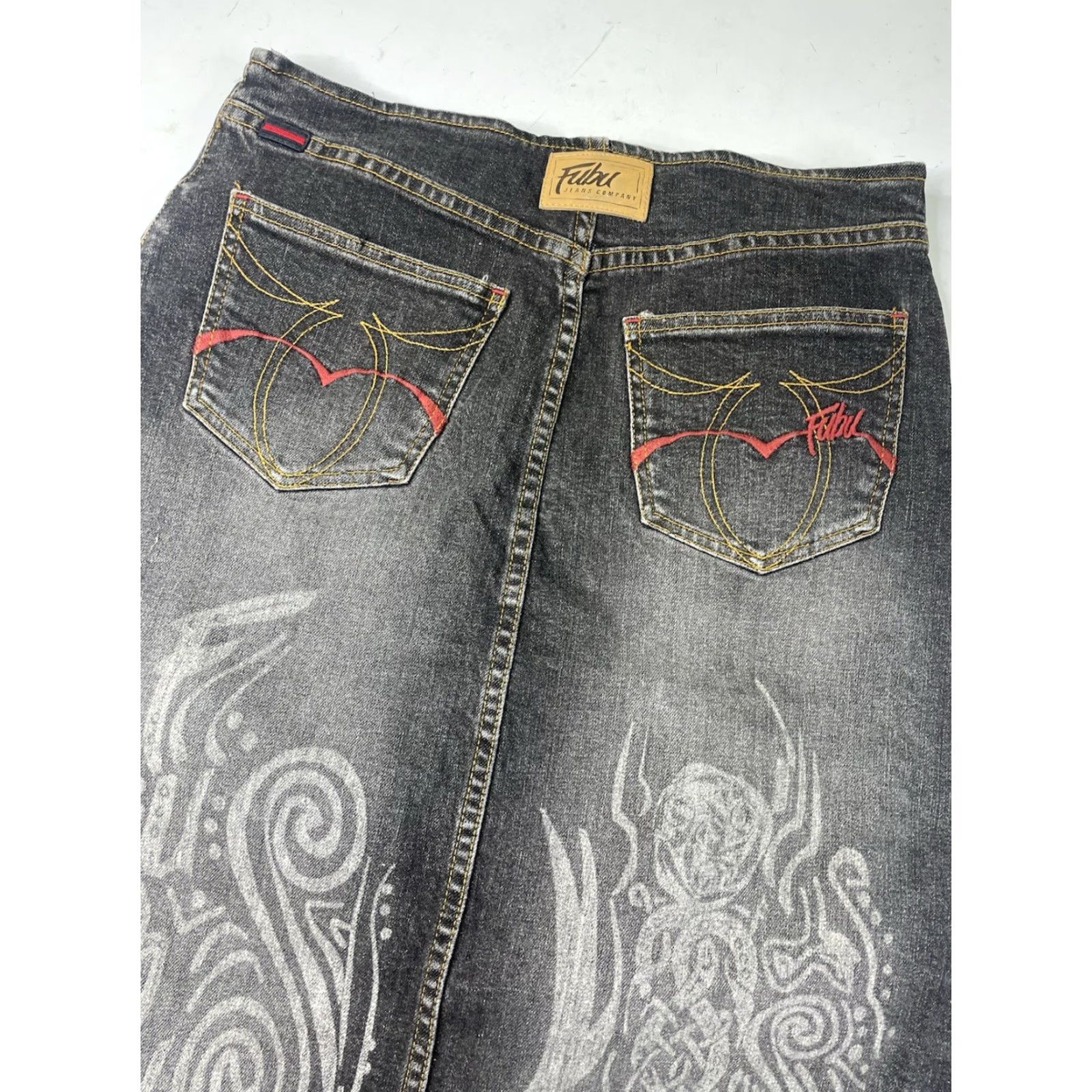 Fubu VINTAGE FUBU The Collection Denim Maxi Skirt Gray Tribal Womens 9/10 Maxi Skirt Gray Tribal Womens 9/10 Size 30" / US 8 / IT 44 - 8 Thumbnail