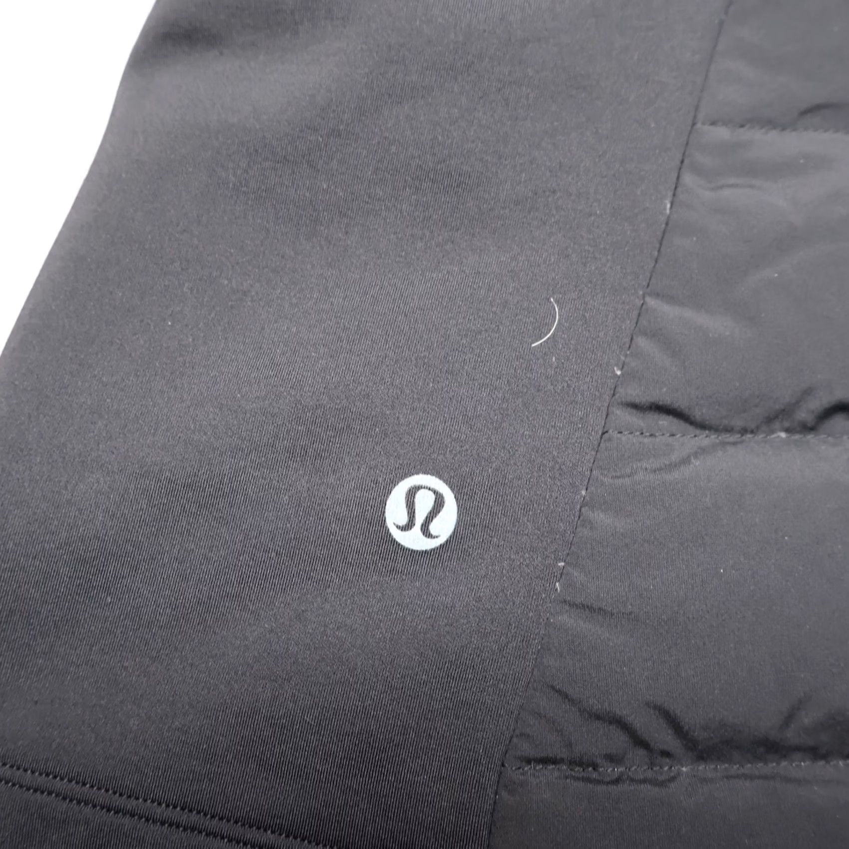 Lululemon Lululemon Down It All Vest Women 6 Black Full Zip Insulated Quilted Puffer LOGO Vest Woman 6 Black Full Zip Quilted Puffer LOGO Size M / US 6-8 / IT 42-44 - 5 Thumbnail