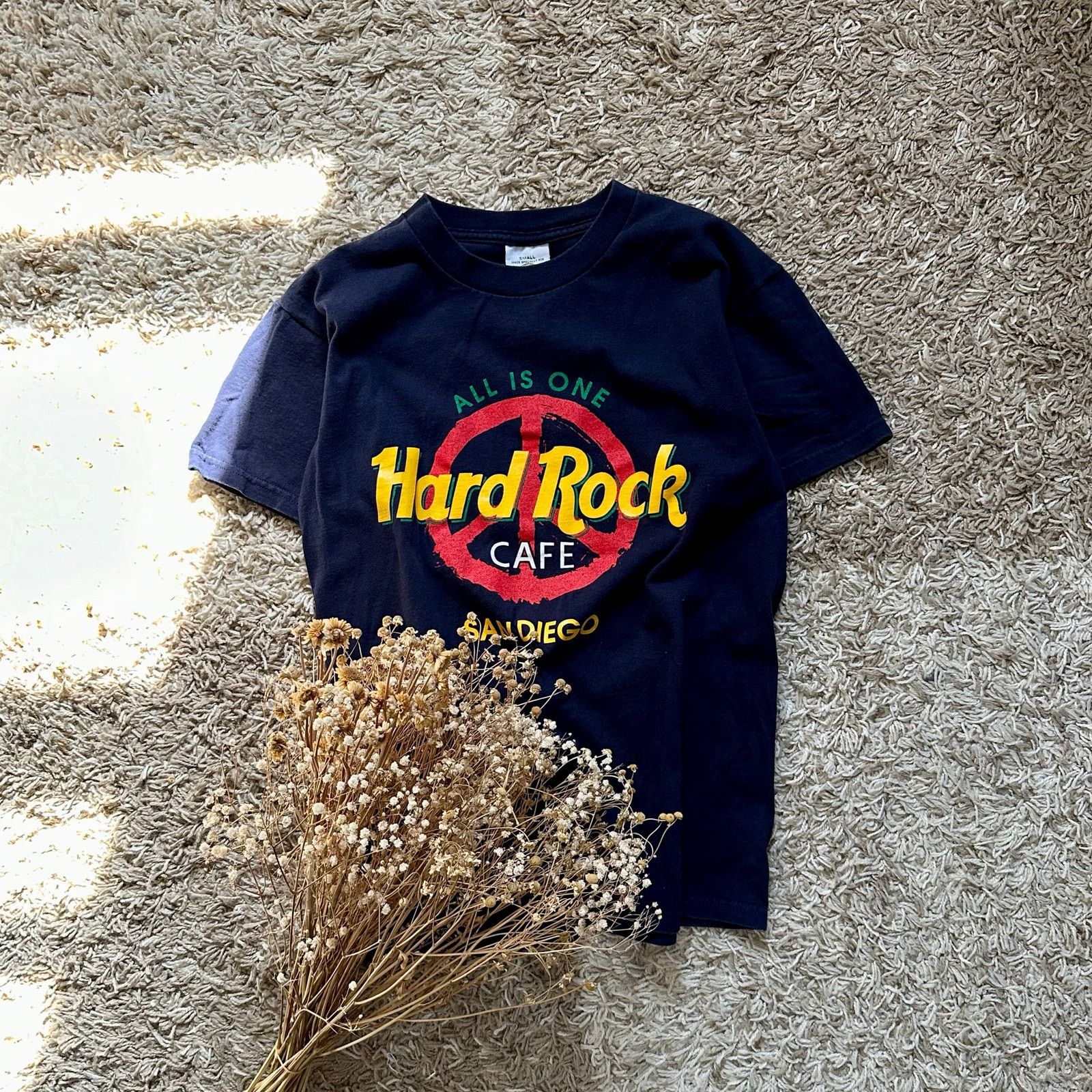 Hard Rock Cafe Vintage Hard Rock Cafe San Diego Navy T-shirt Tee Made USA Size US S / EU 44-46 / 1 - 1 Thumbnail