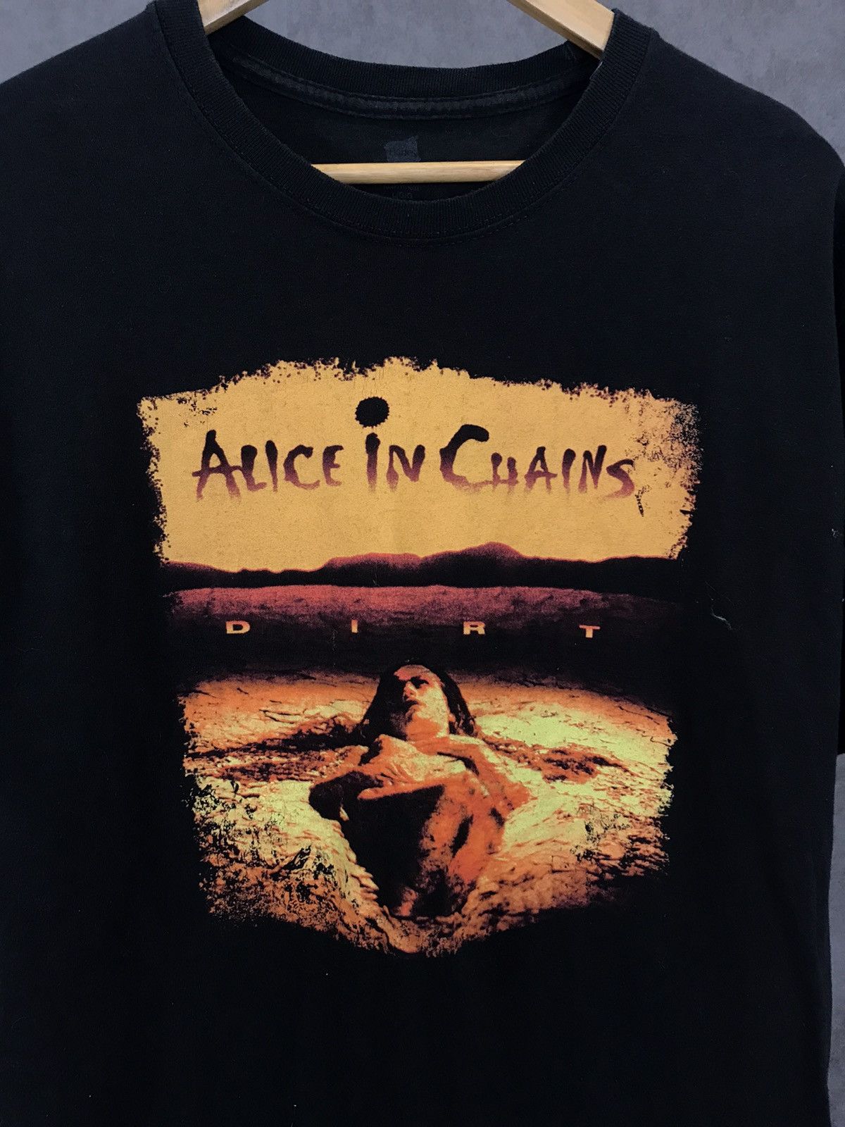 Band Tees Alice In Chains Dirt rock band tee Size US M / EU 48-50 / 2 - 3 Thumbnail