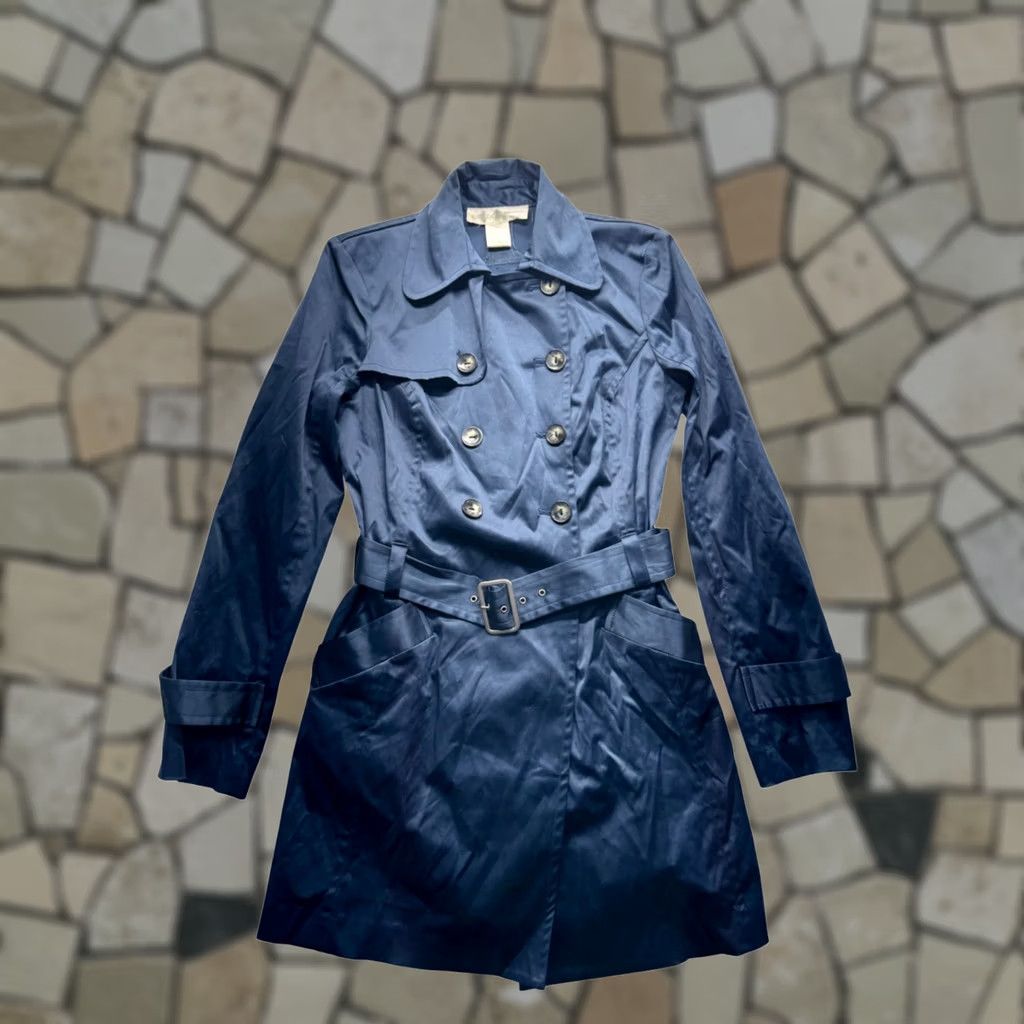 Vintage VINTAGE Double-Breasted Navy Trench Coat With Belt & Button Details Womens M Blue Coat Trench 32in Length (Fall, Spring) Size M / US 6-8 / IT 42-44 - 1 Thumbnail